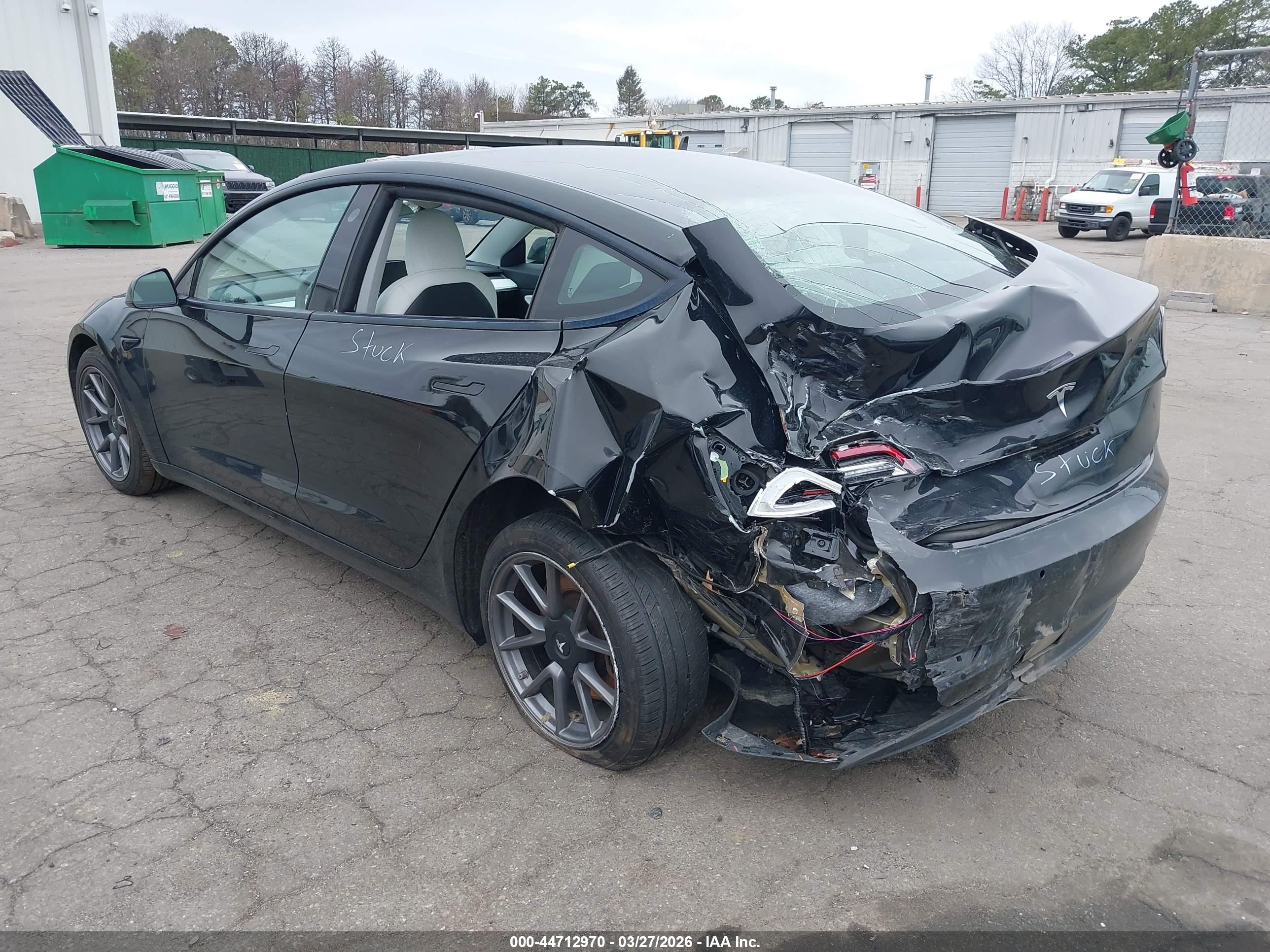 TESLA MODEL image 3