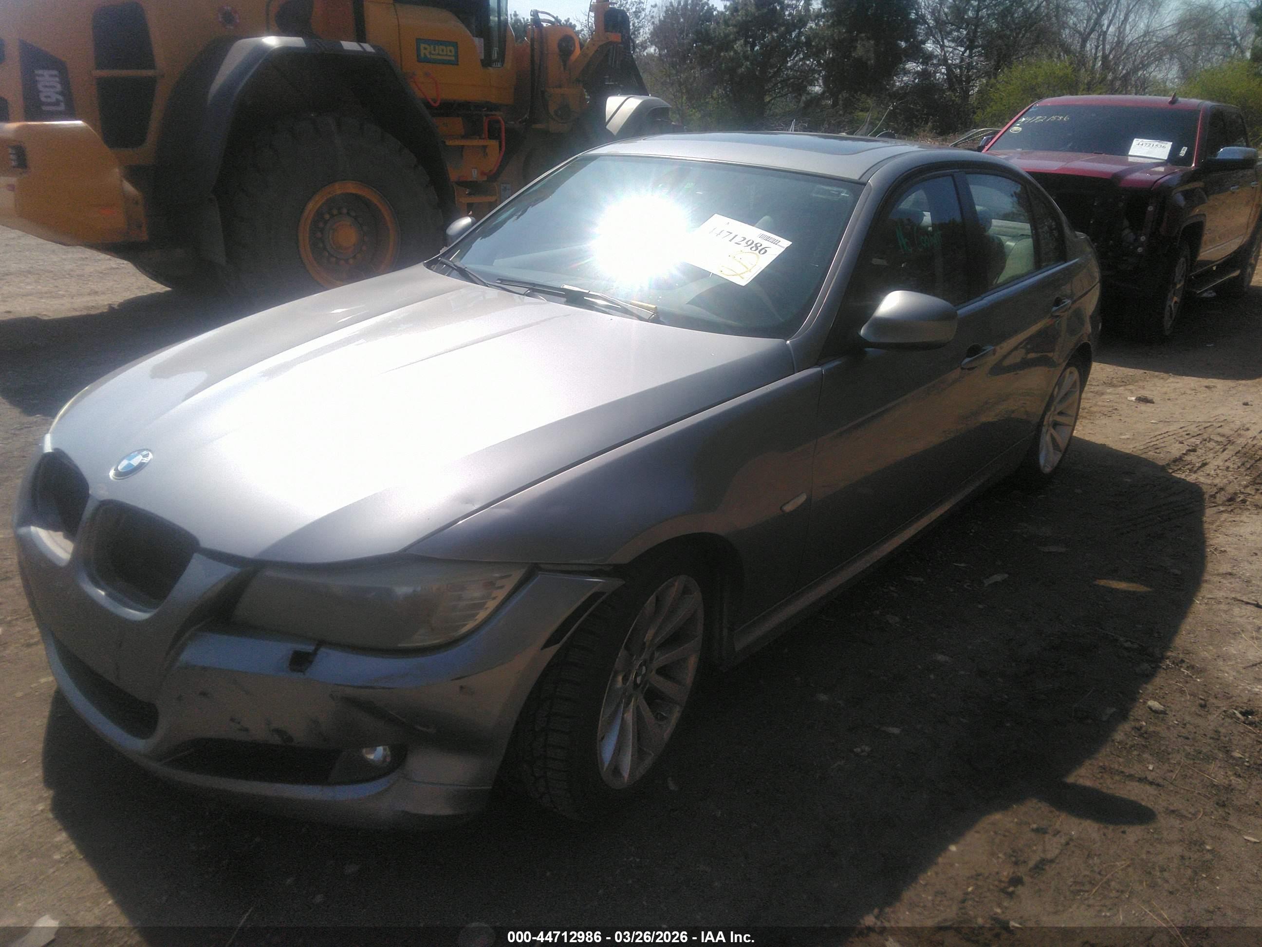 BMW 328I image 2