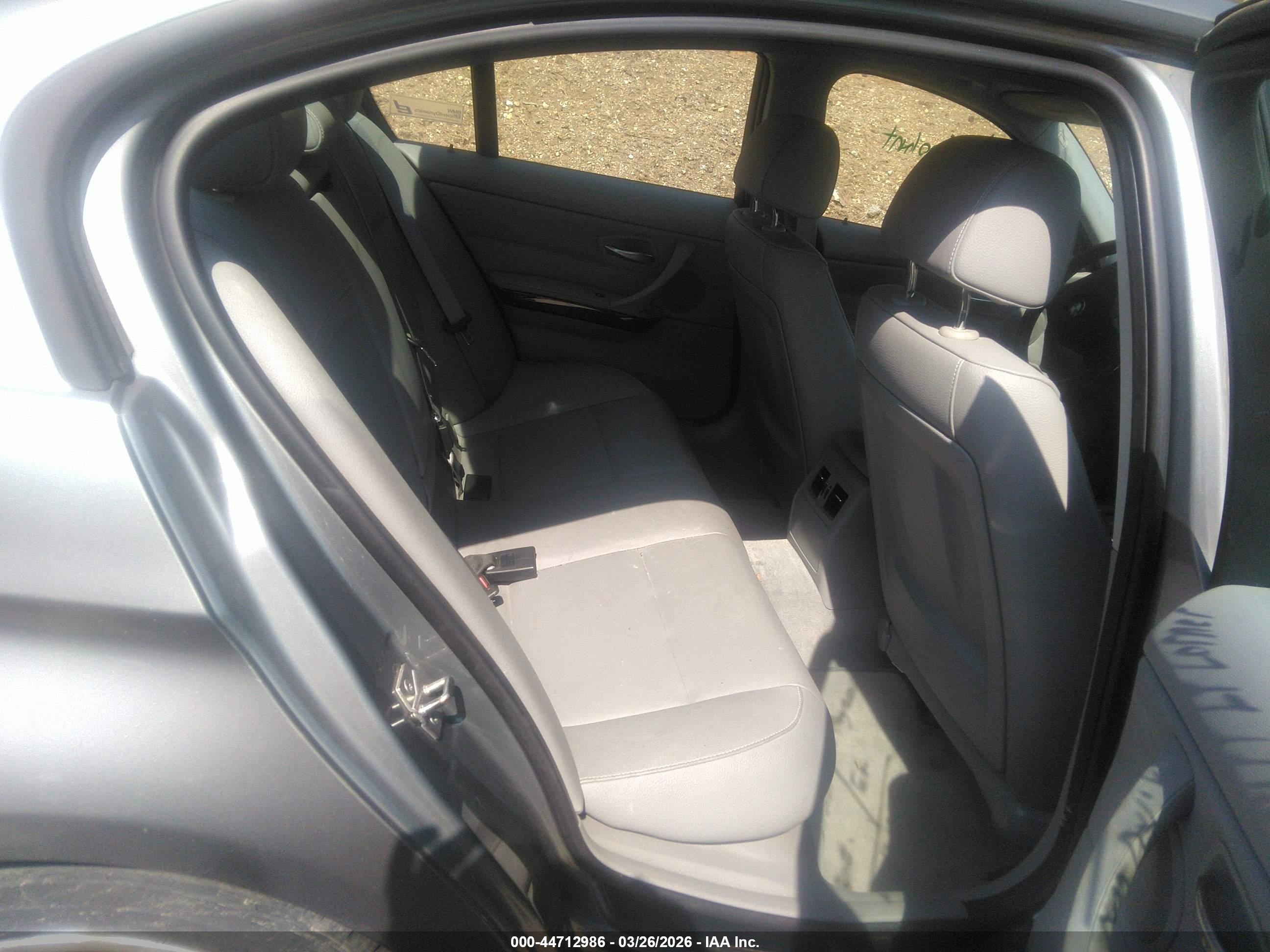 BMW 328I image 8