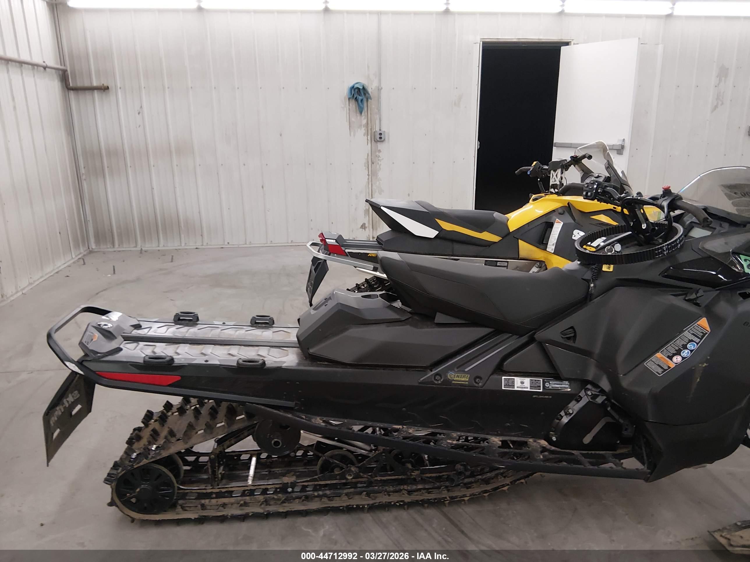 SKI DOO image 8