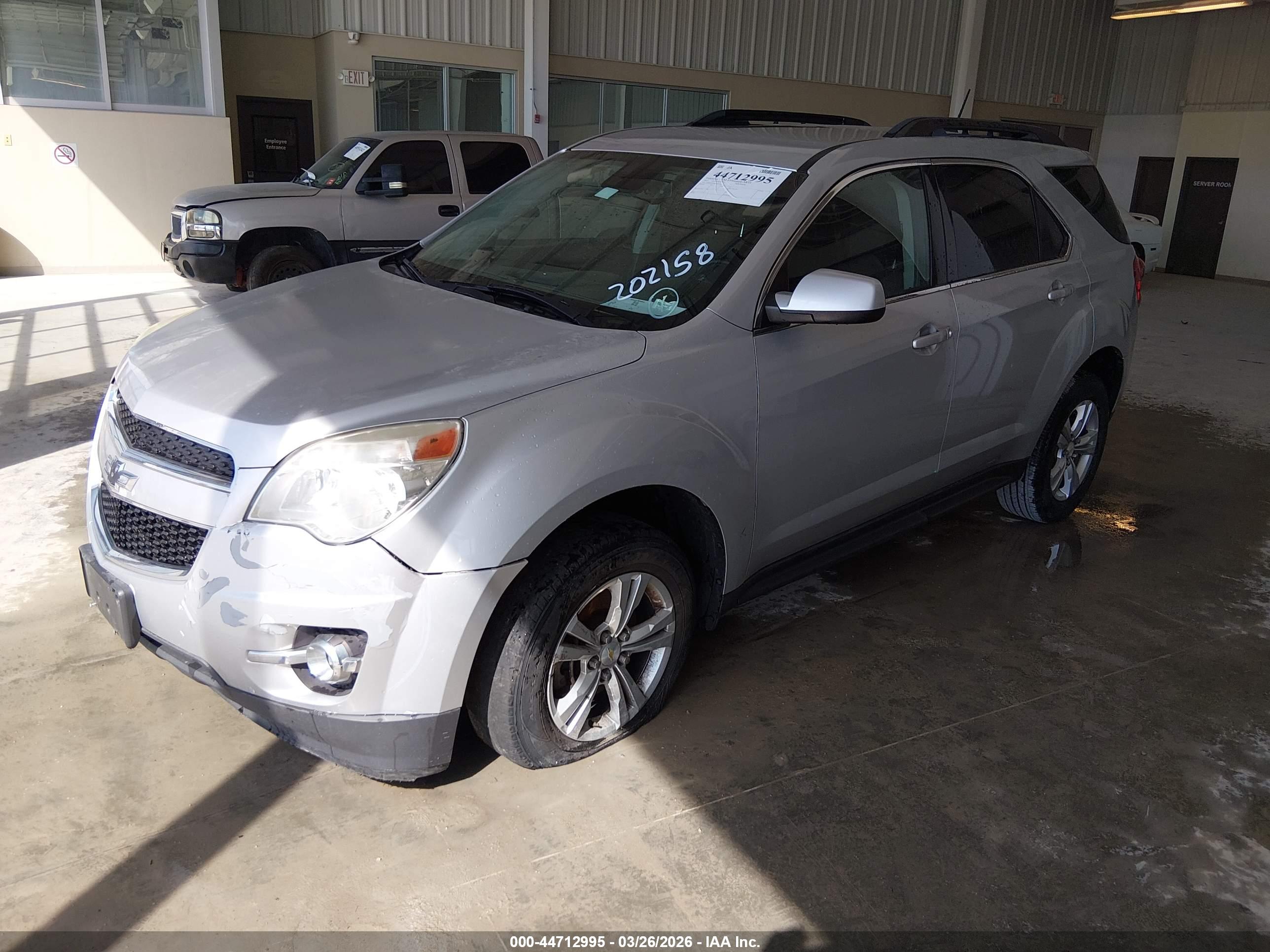CHEVROLET EQUINOX image 2