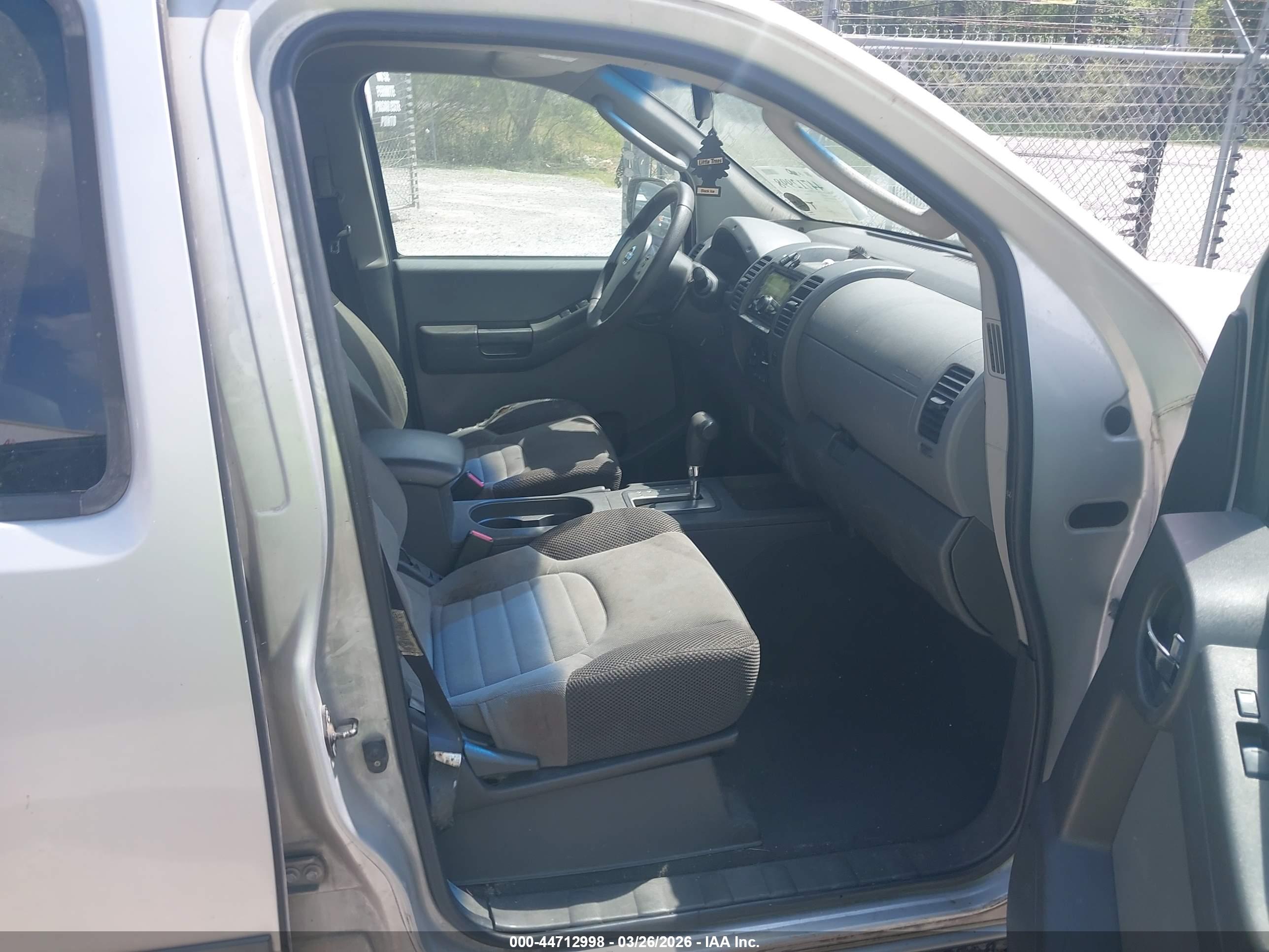 NISSAN XTERRA image 5
