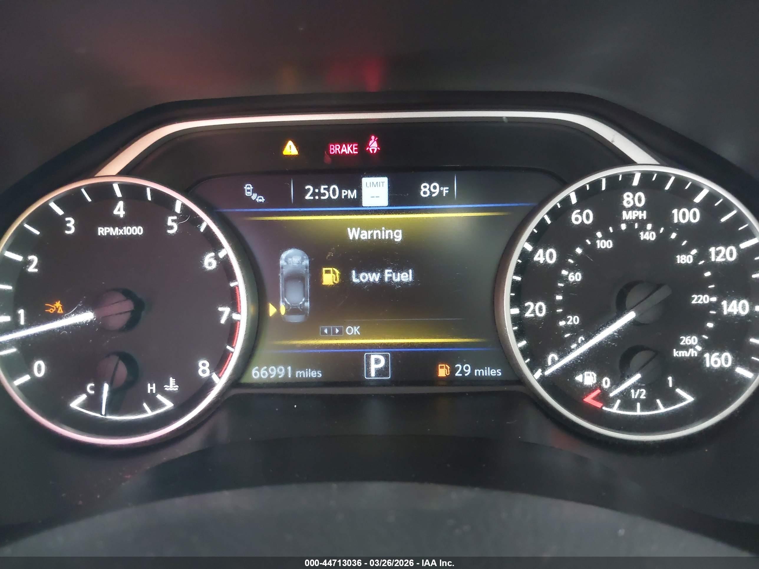 NISSAN MAXIMA image 7