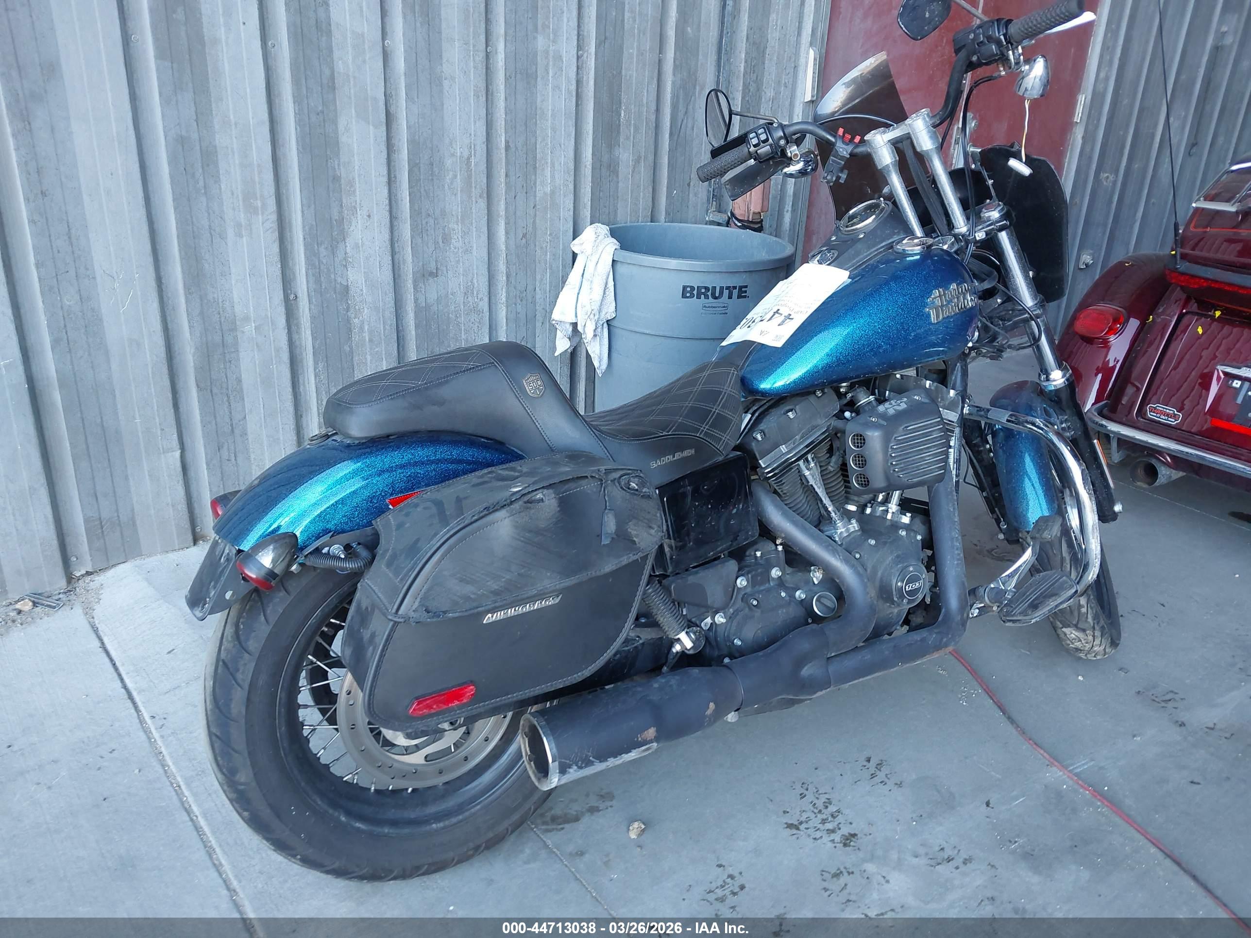 HARLEY-DAVIDSON FXDBP image 4