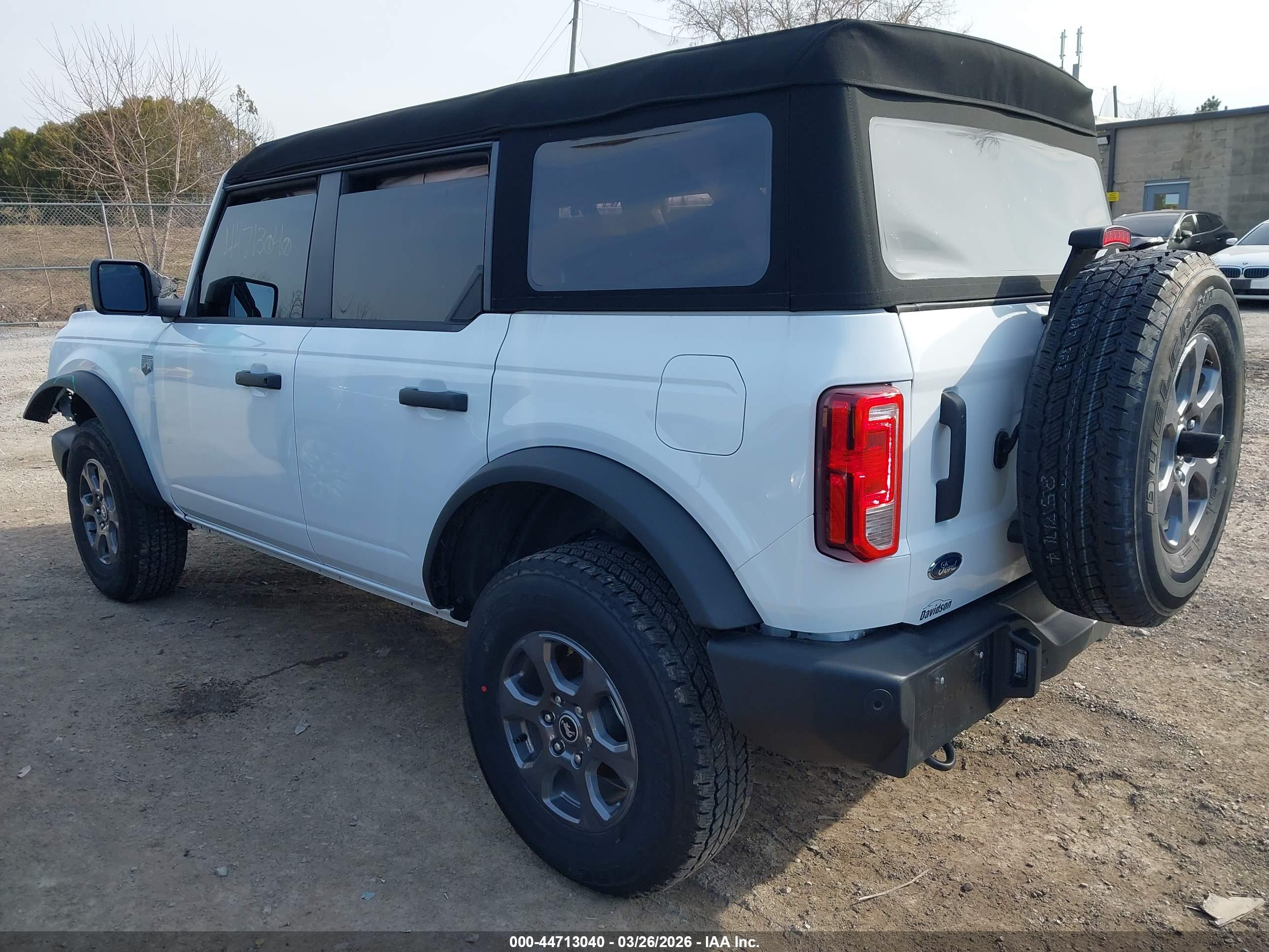 FORD BRONCO image 3