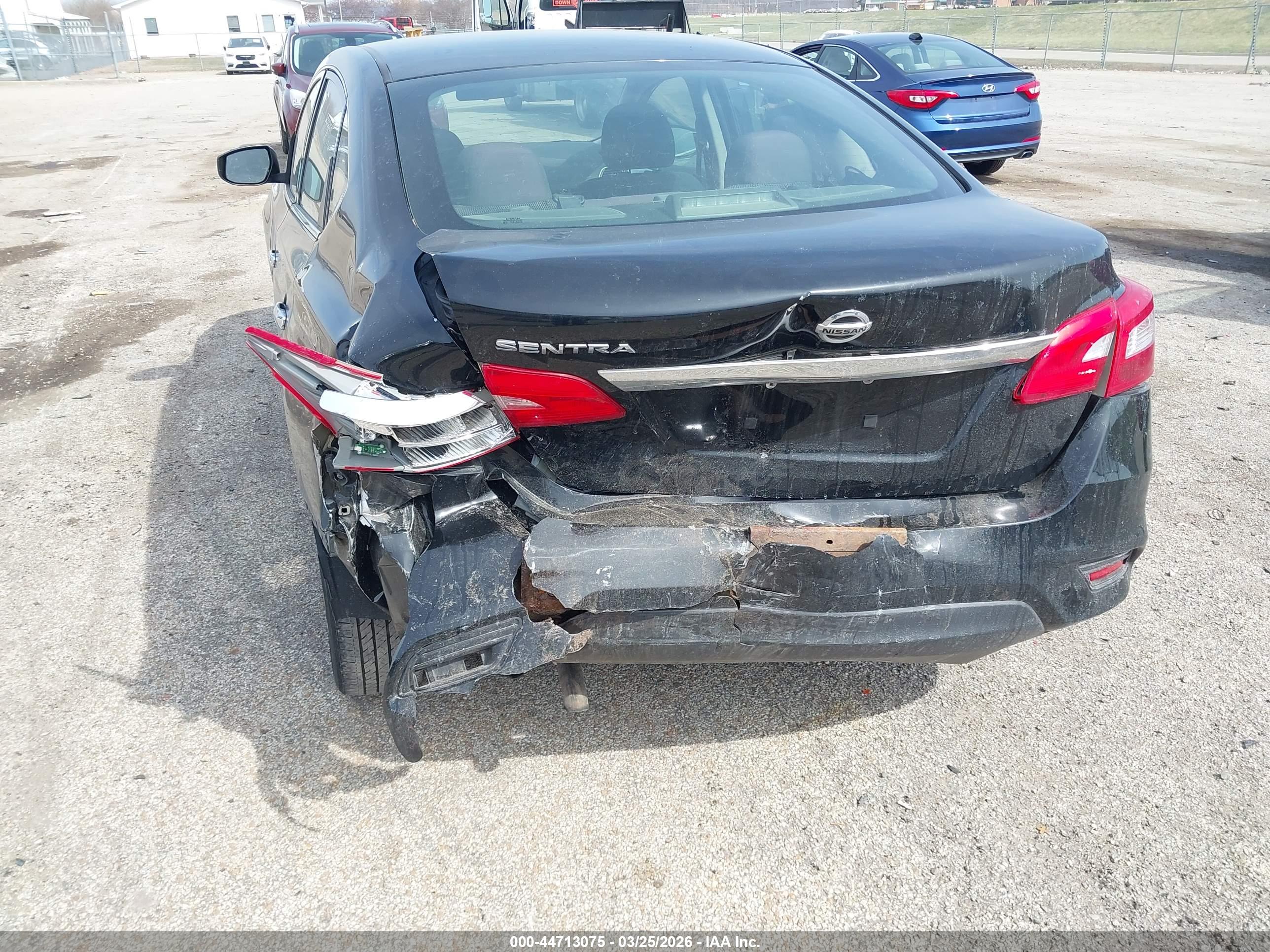 NISSAN SENTRA image 6