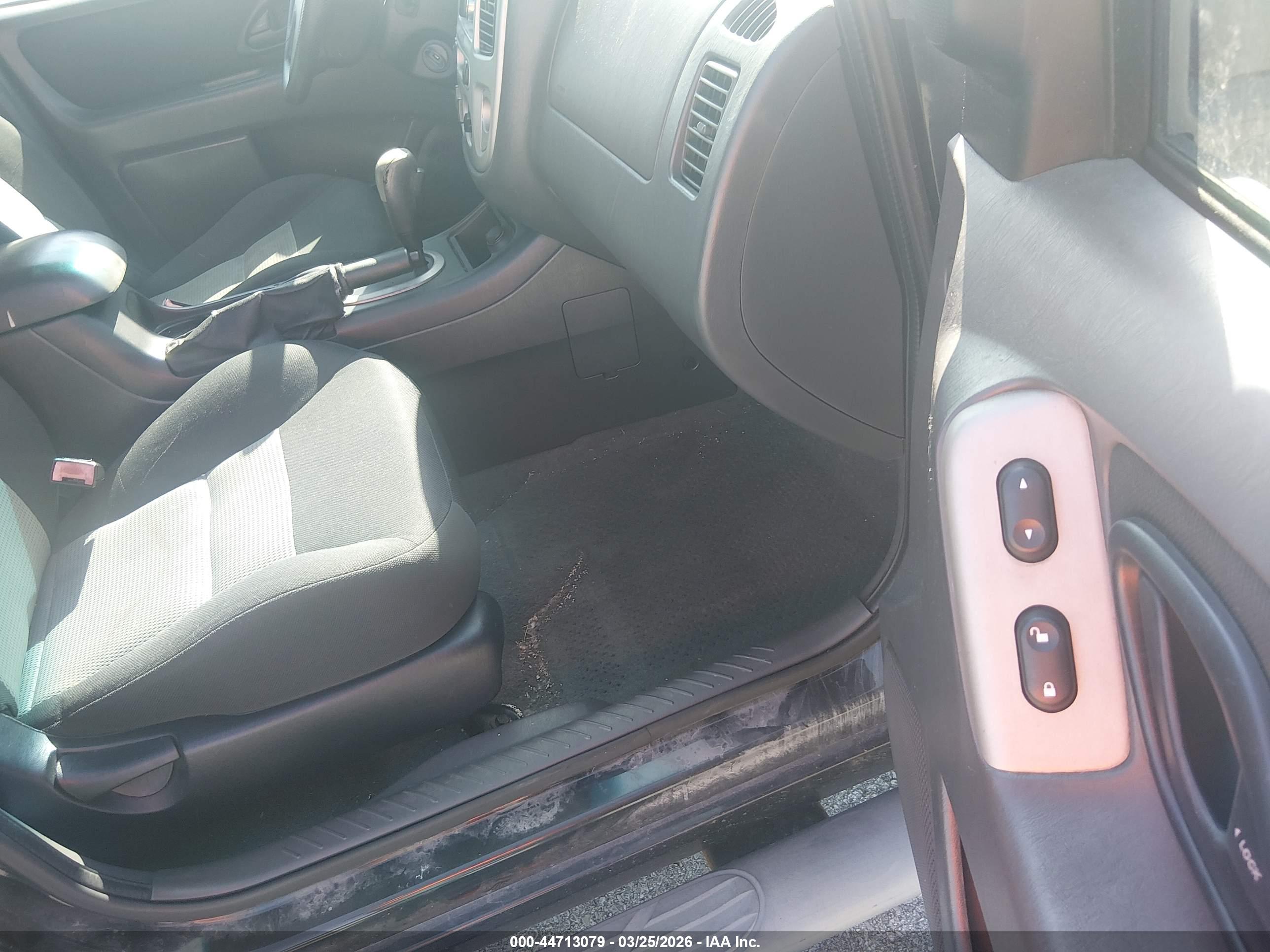 FORD ESCAPE image 5