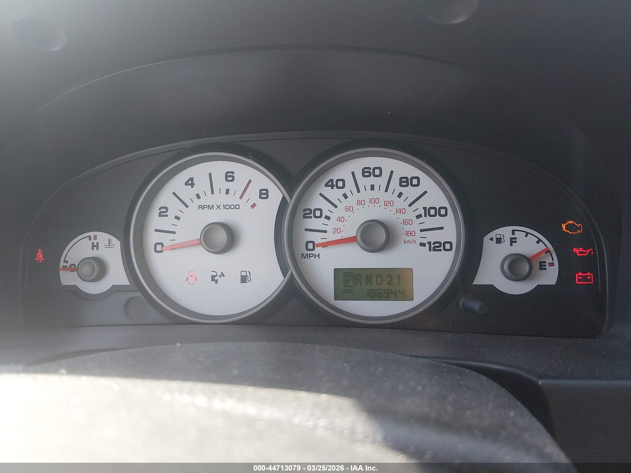 FORD ESCAPE image 7