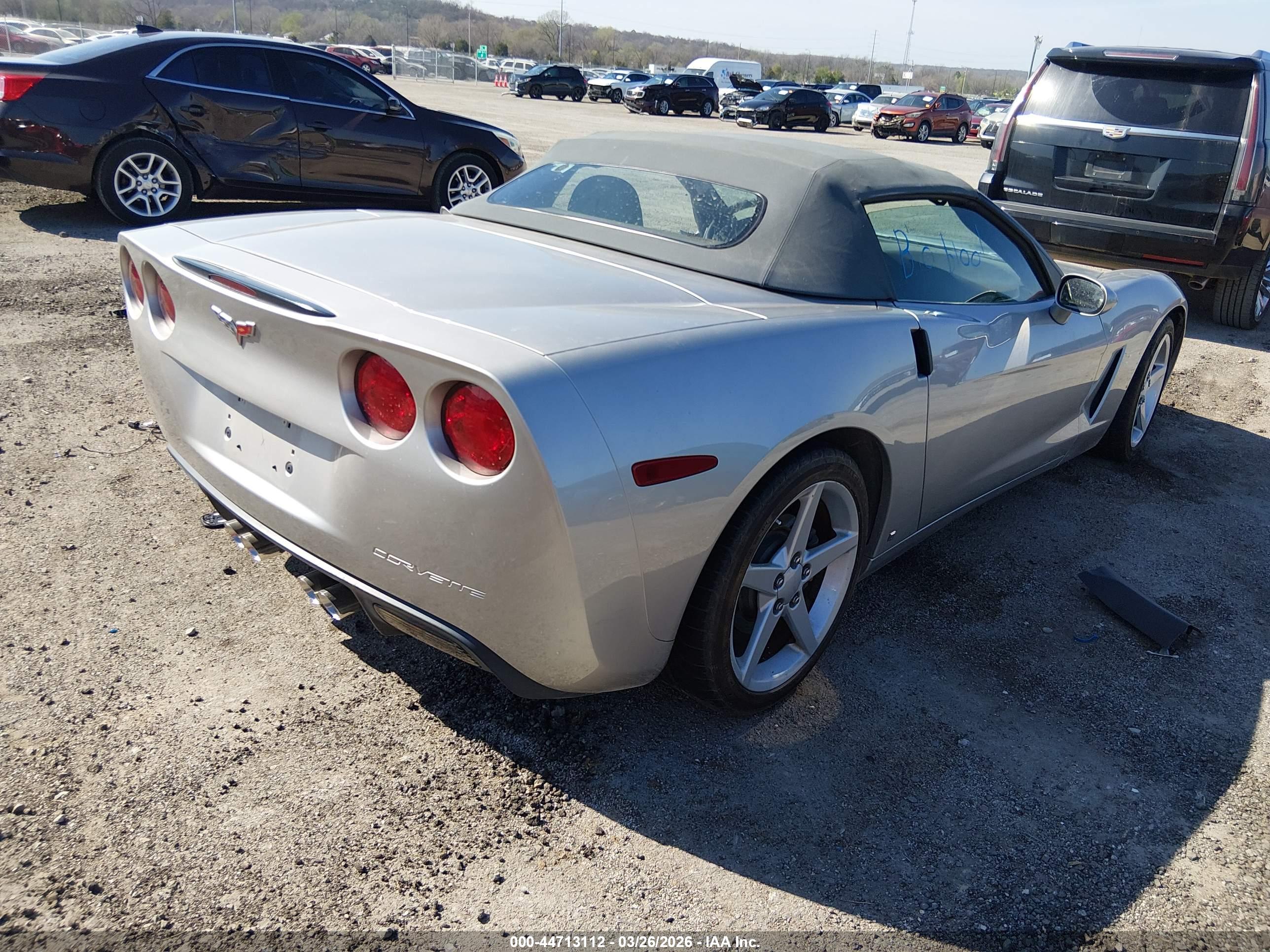 CHEVROLET CORVETTE image 4
