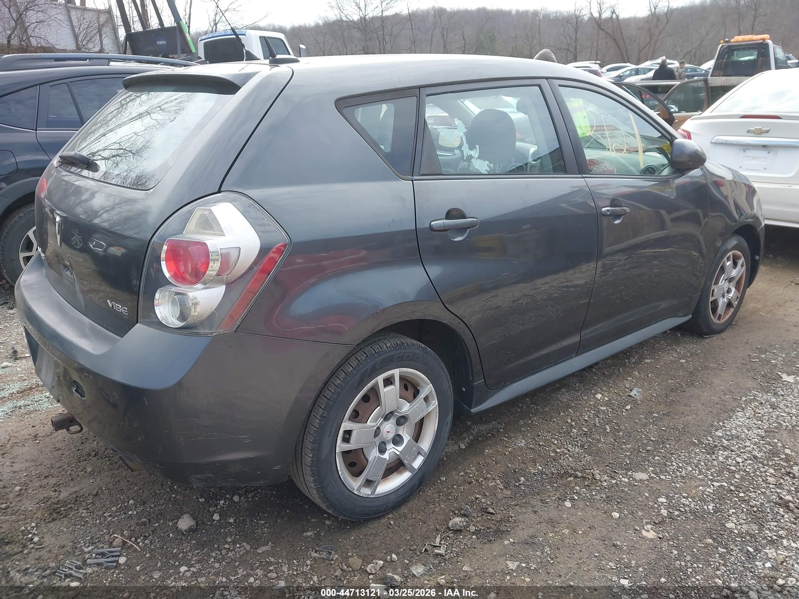PONTIAC VIBE image 4
