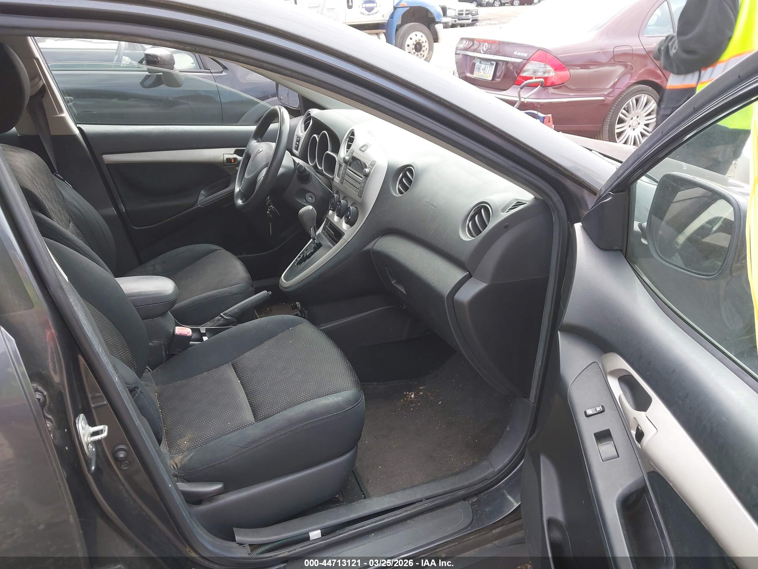 PONTIAC VIBE image 5