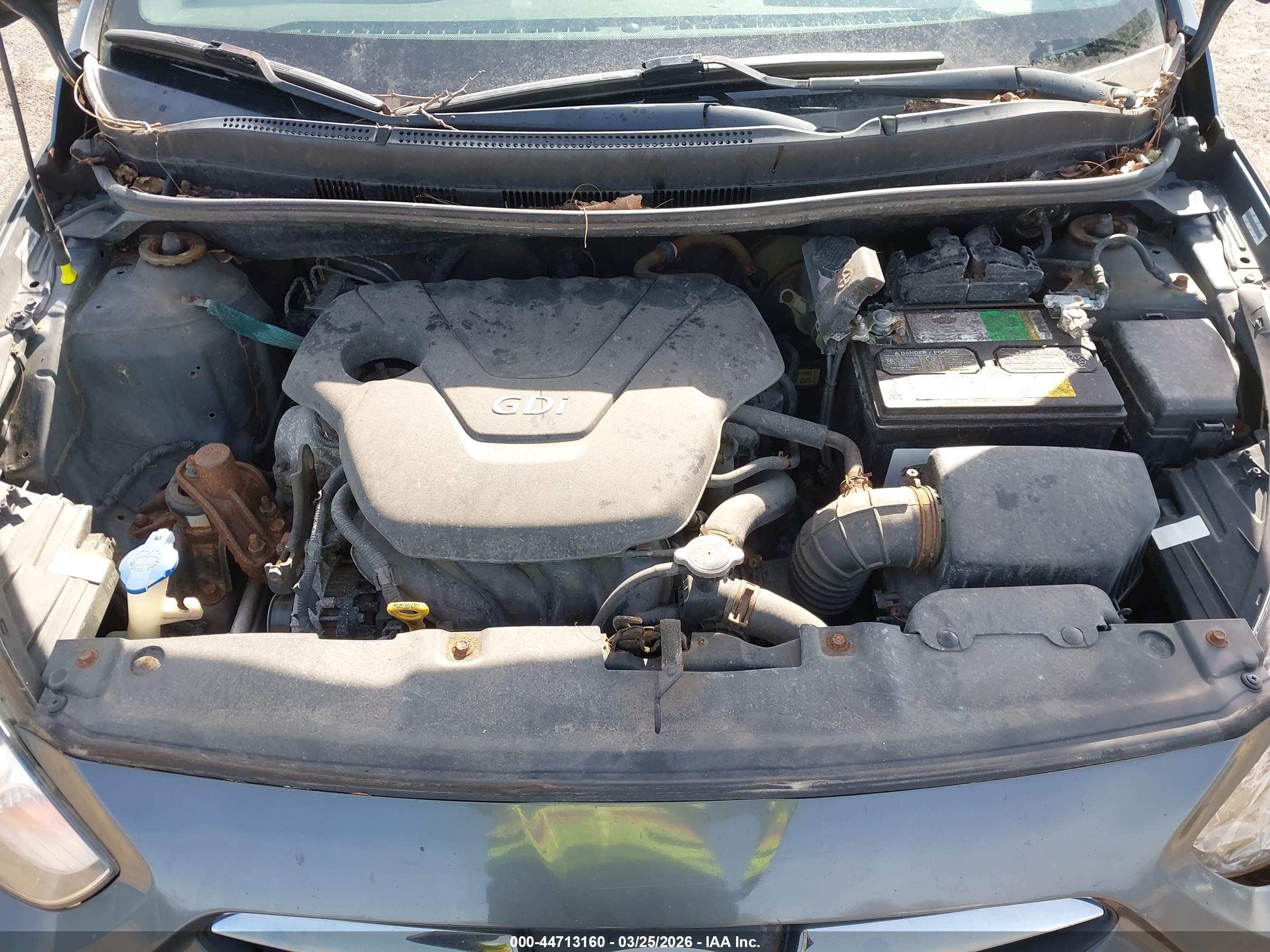 HYUNDAI ACCENT image 10