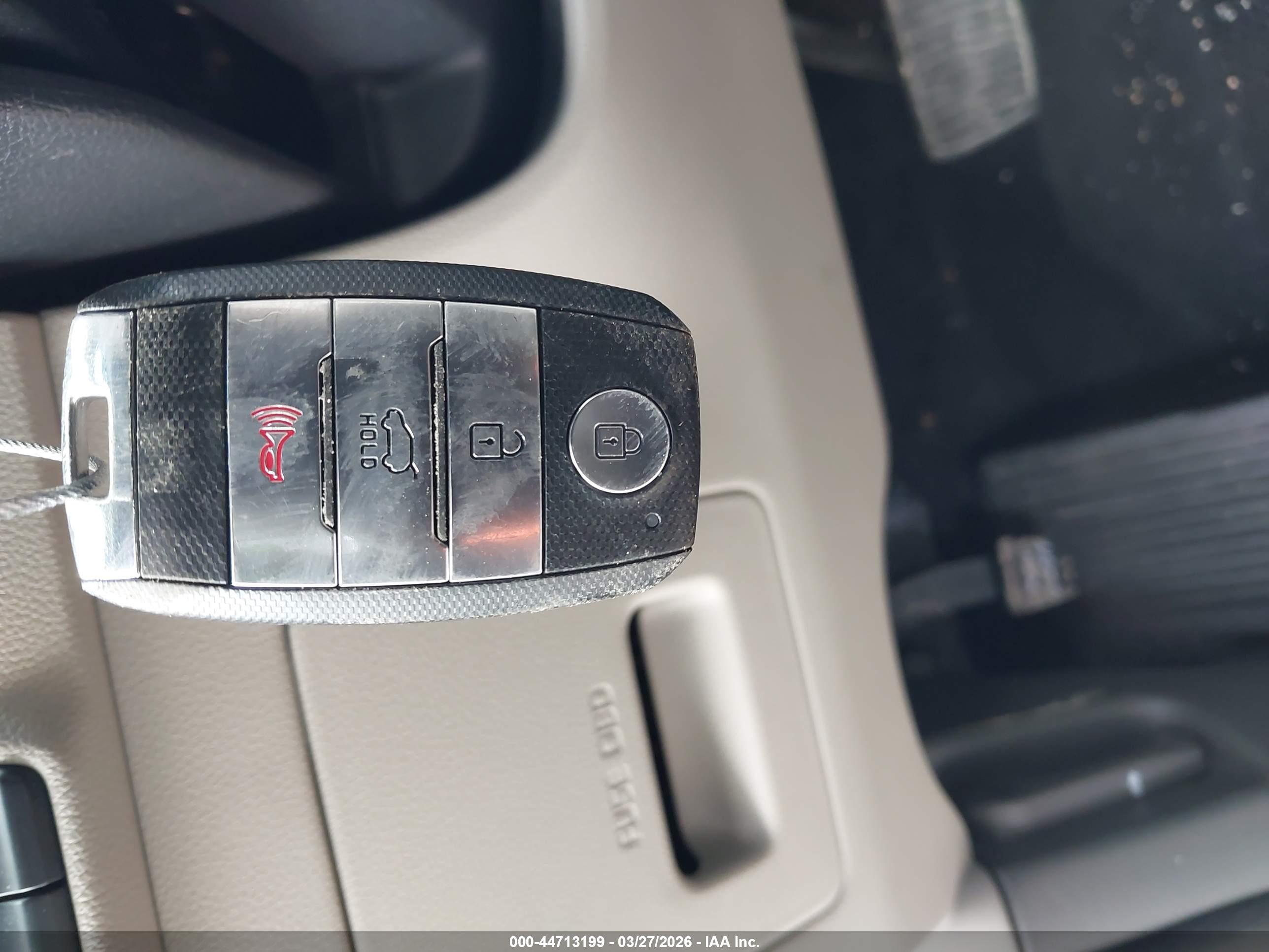 KIA SPORTAGE image 11