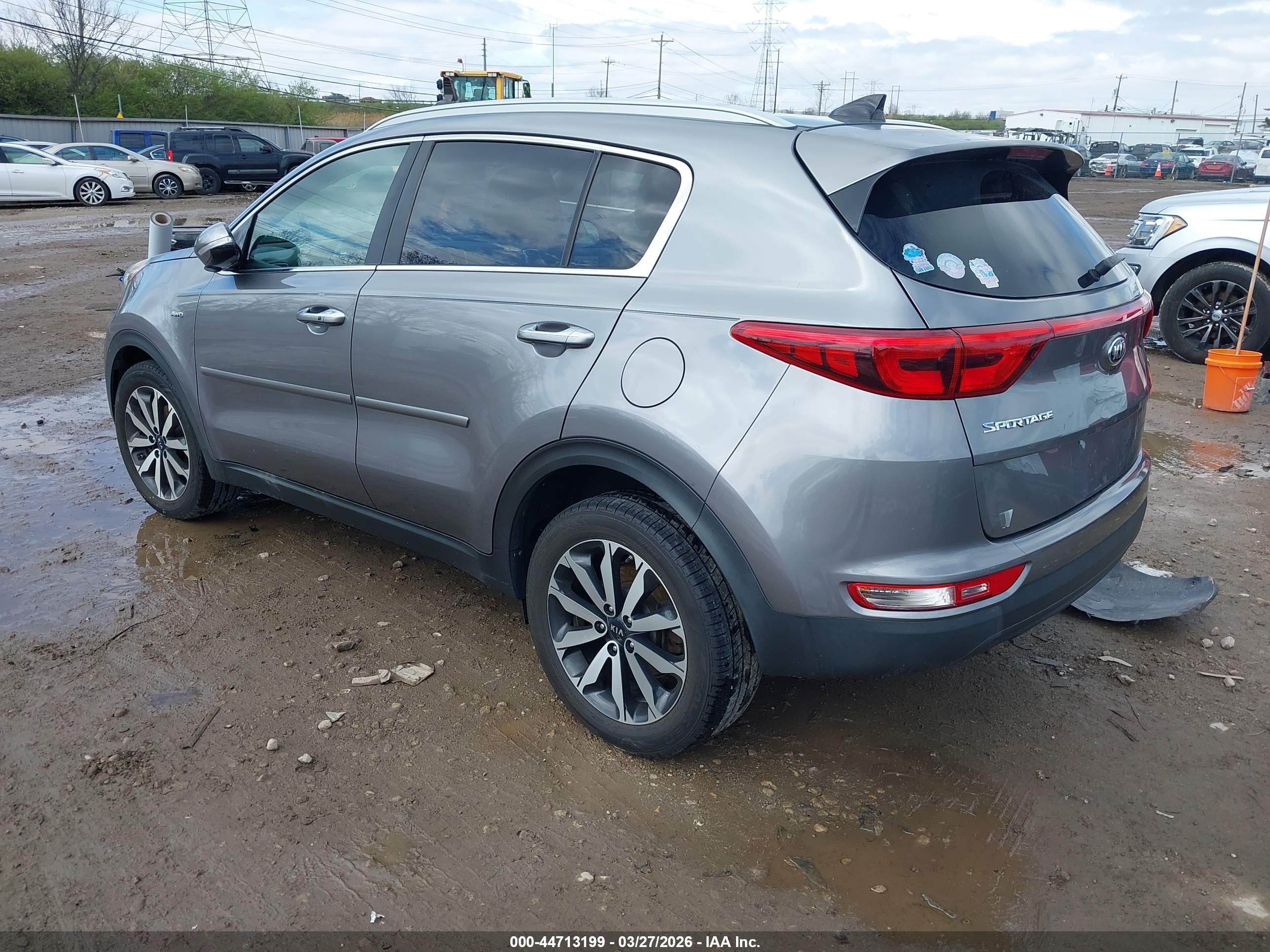 KIA SPORTAGE image 3