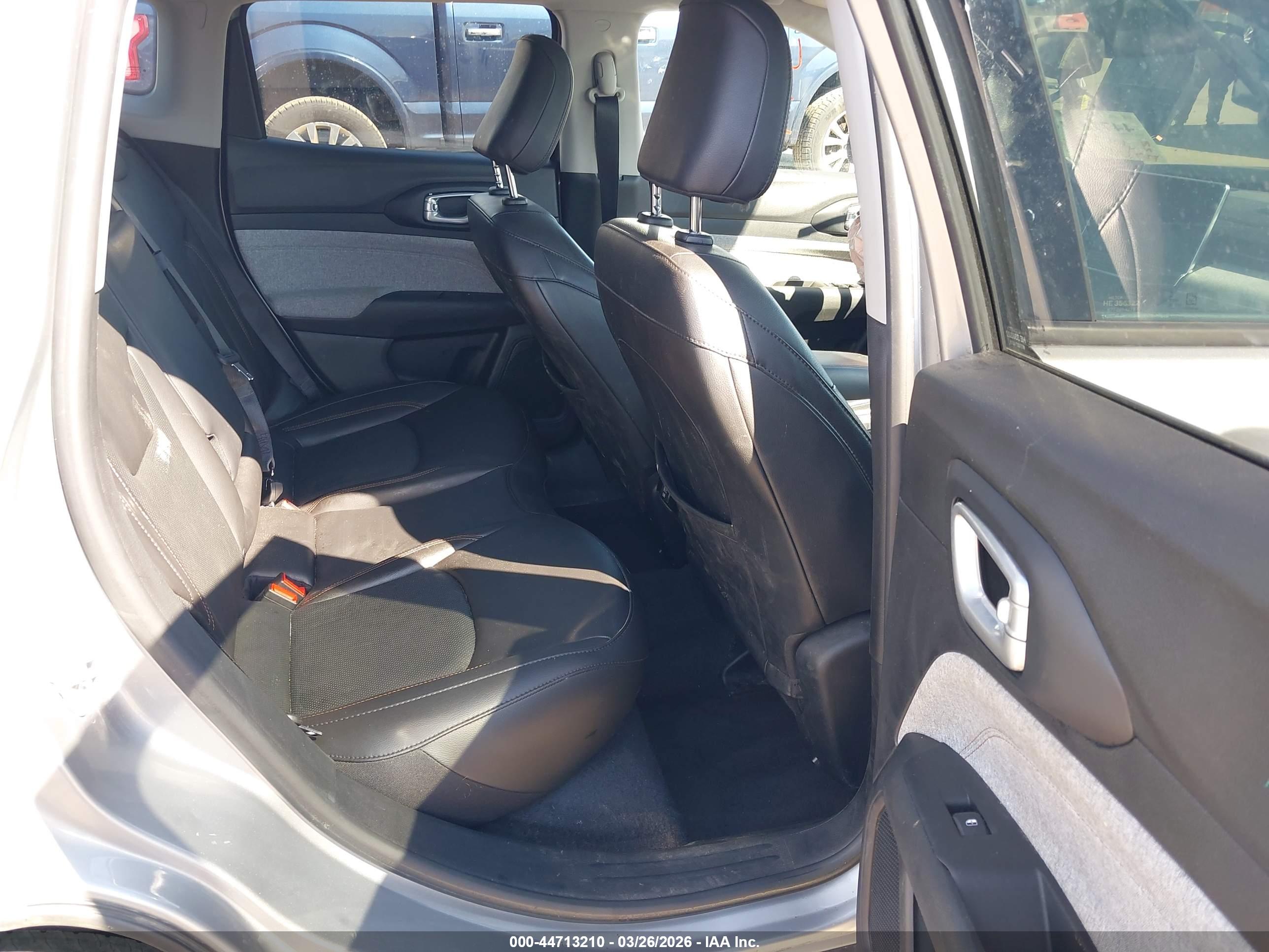JEEP COMPASS image 8