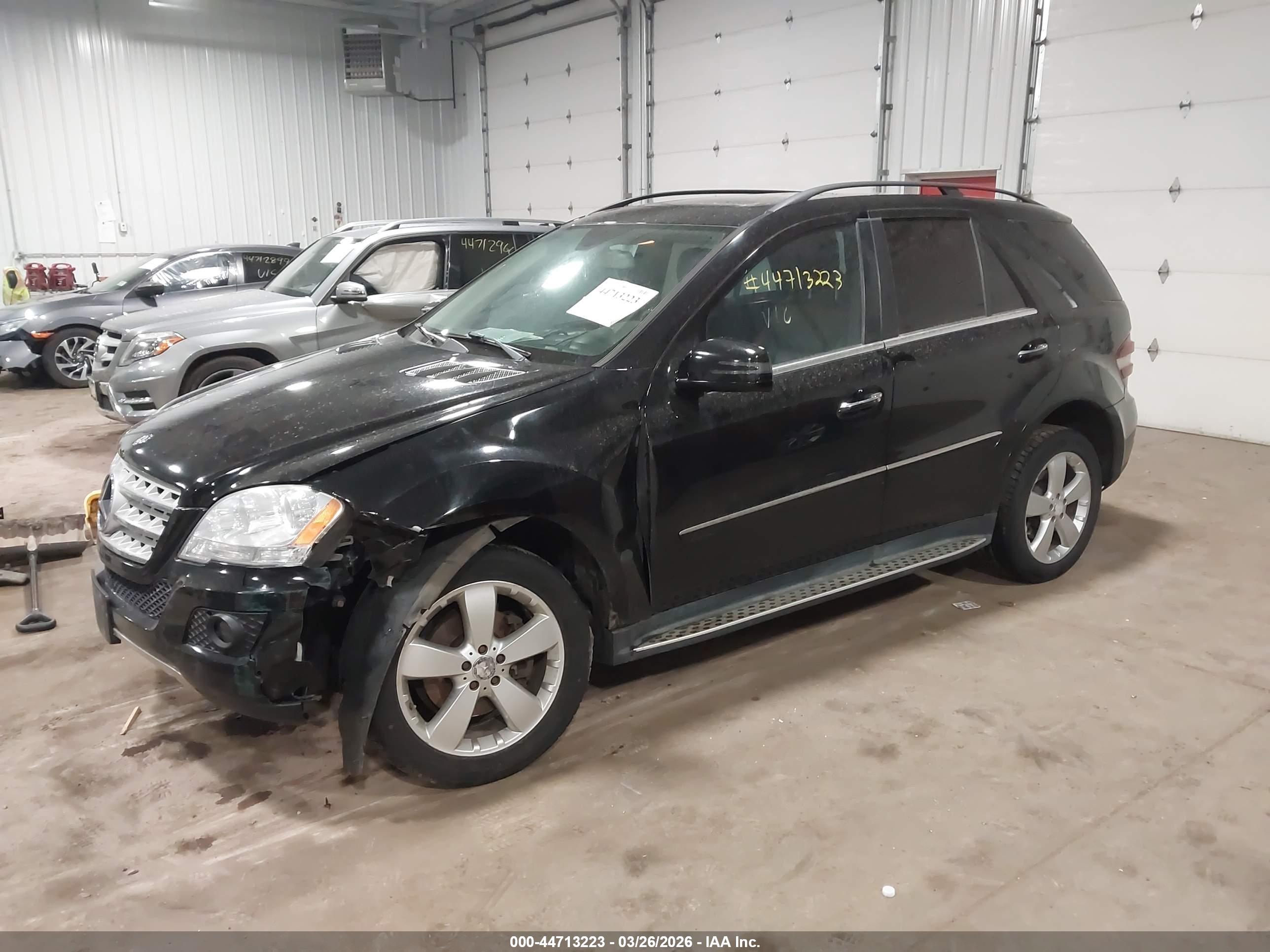 MERCEDES-BENZ ML image 2