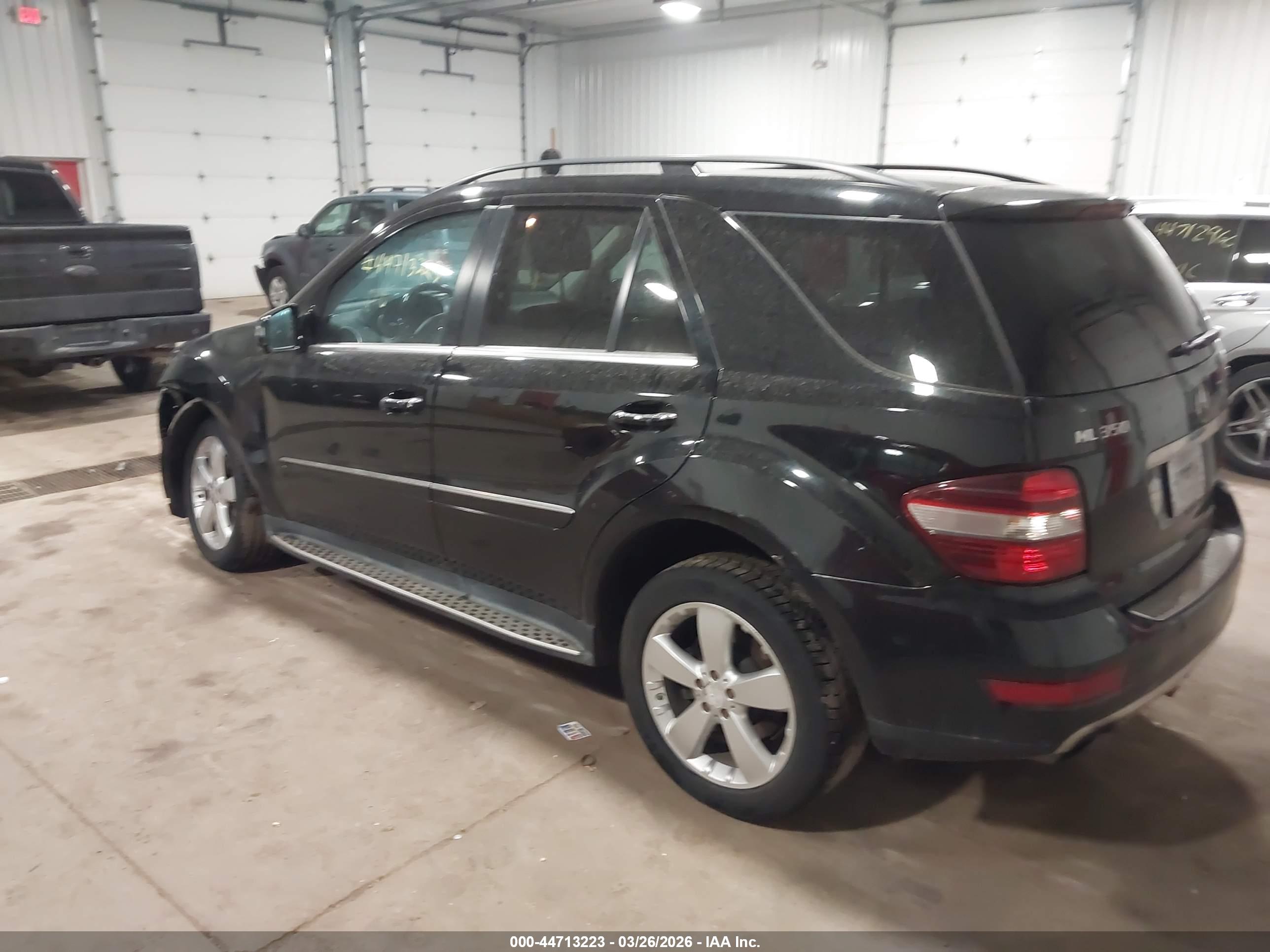 MERCEDES-BENZ ML image 3