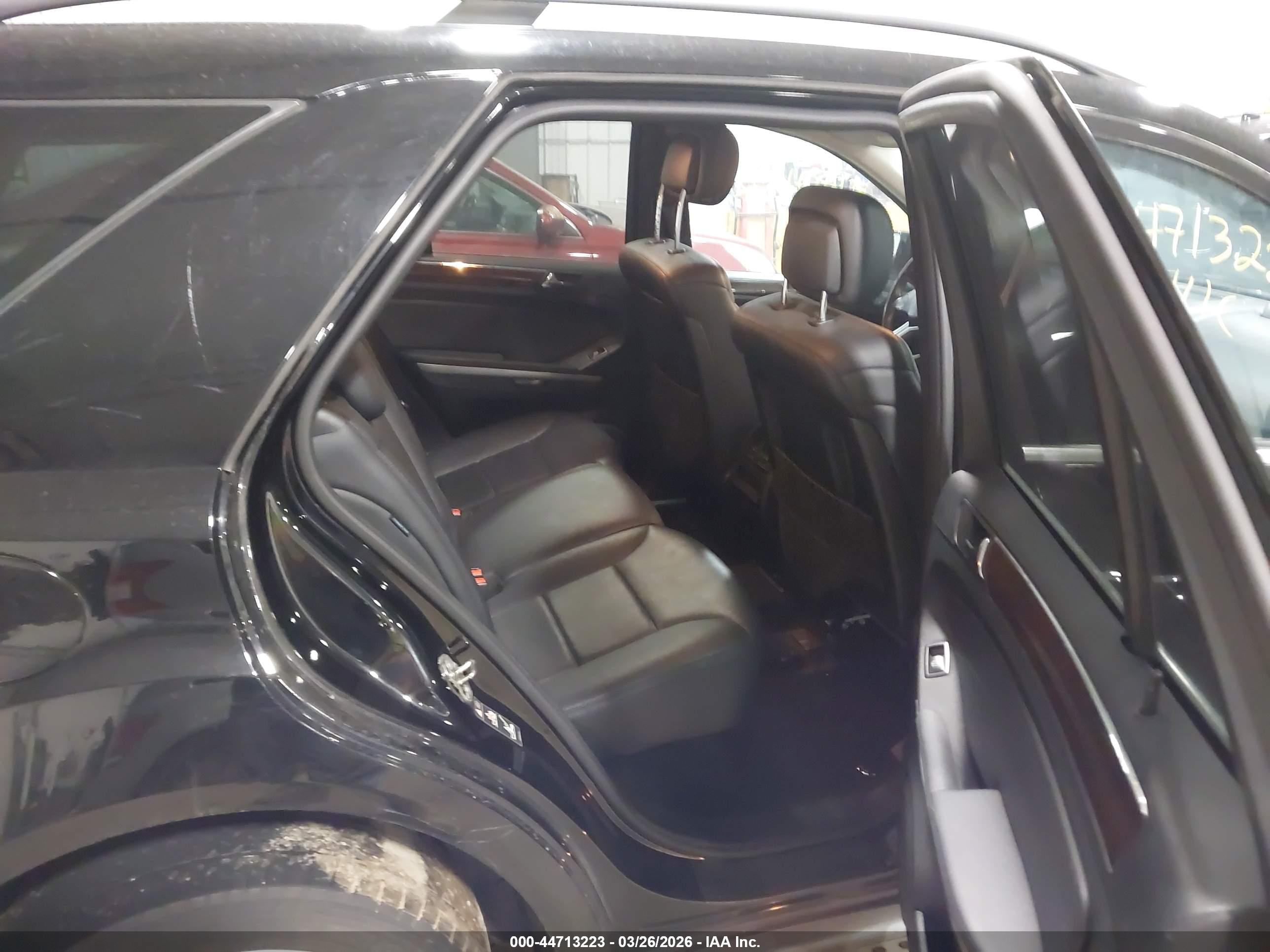 MERCEDES-BENZ ML image 8