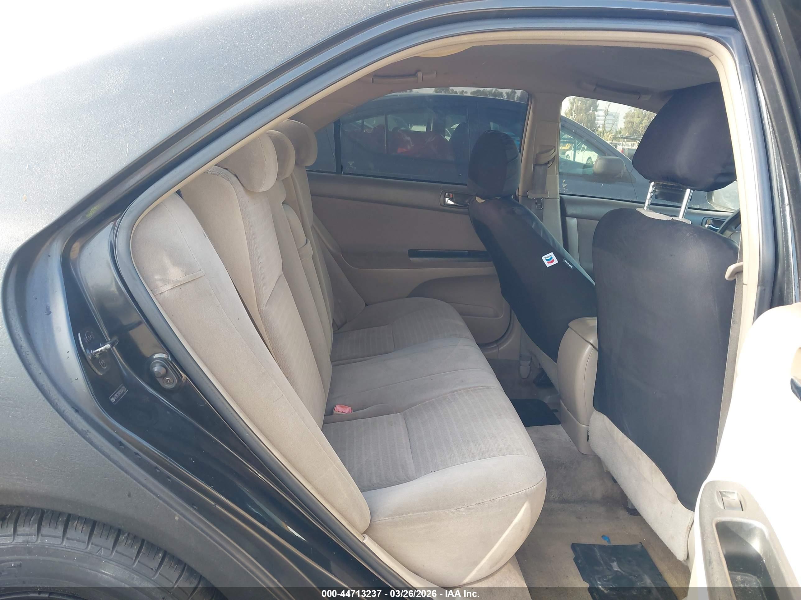 TOYOTA CAMRY image 8