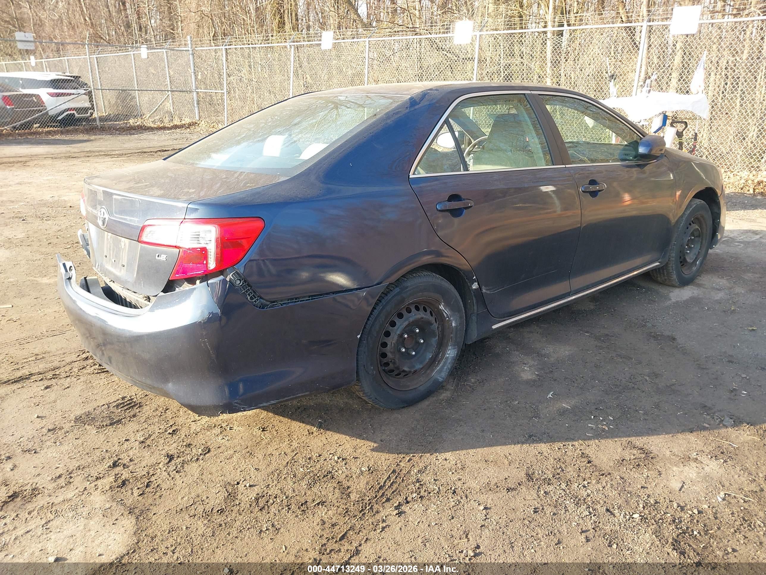 TOYOTA CAMRY image 4