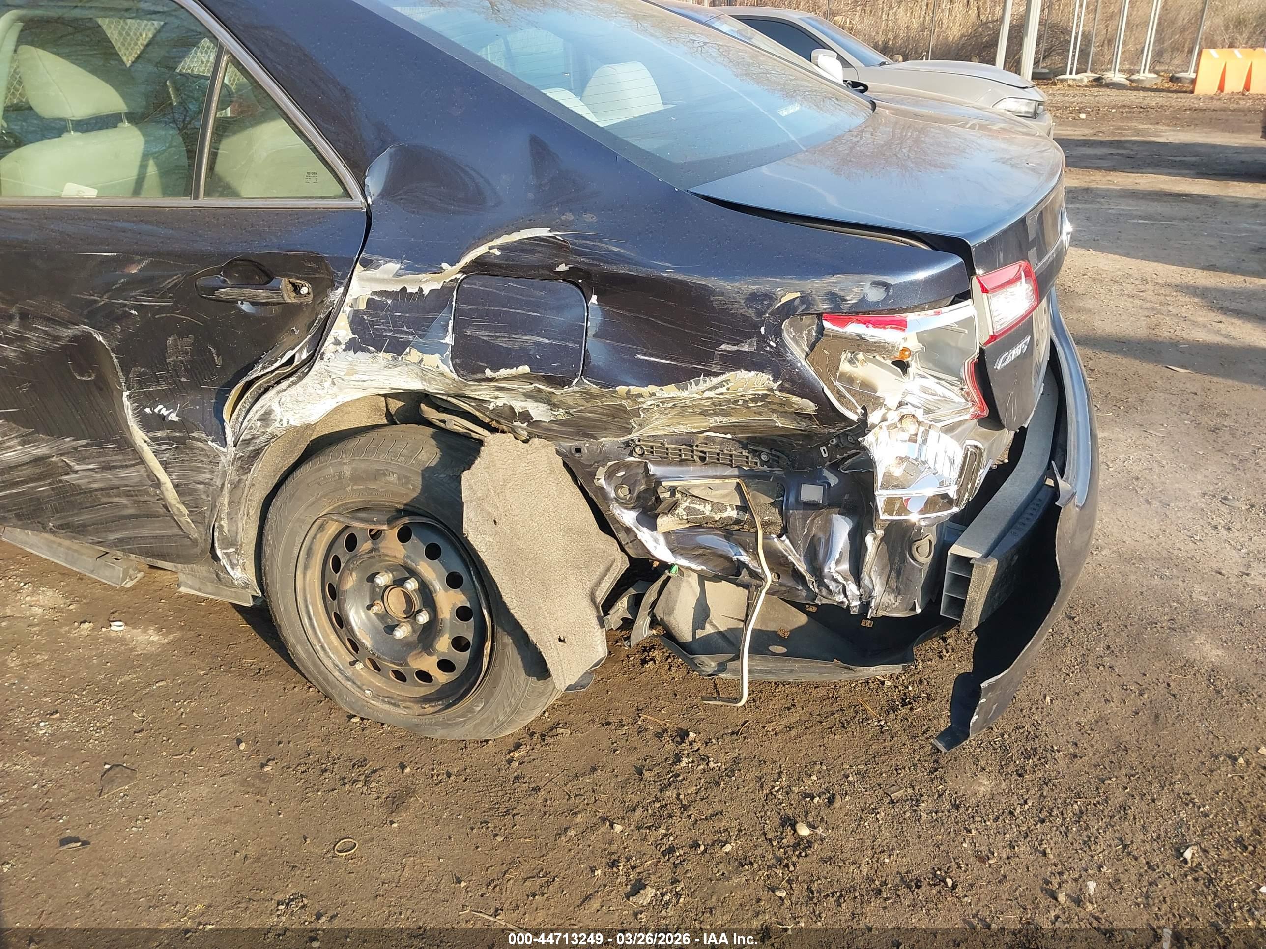 TOYOTA CAMRY image 6