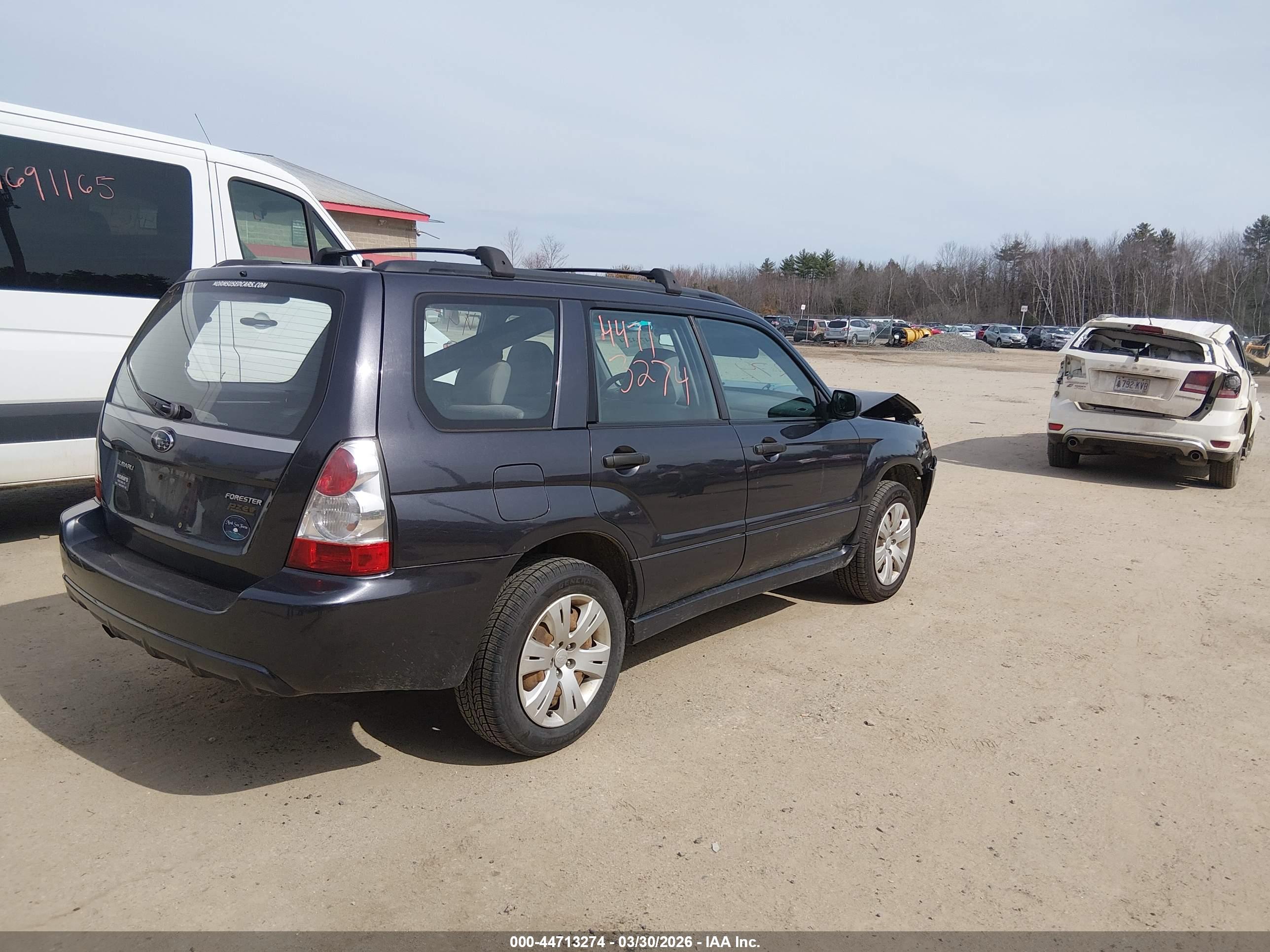 SUBARU FORESTER image 4
