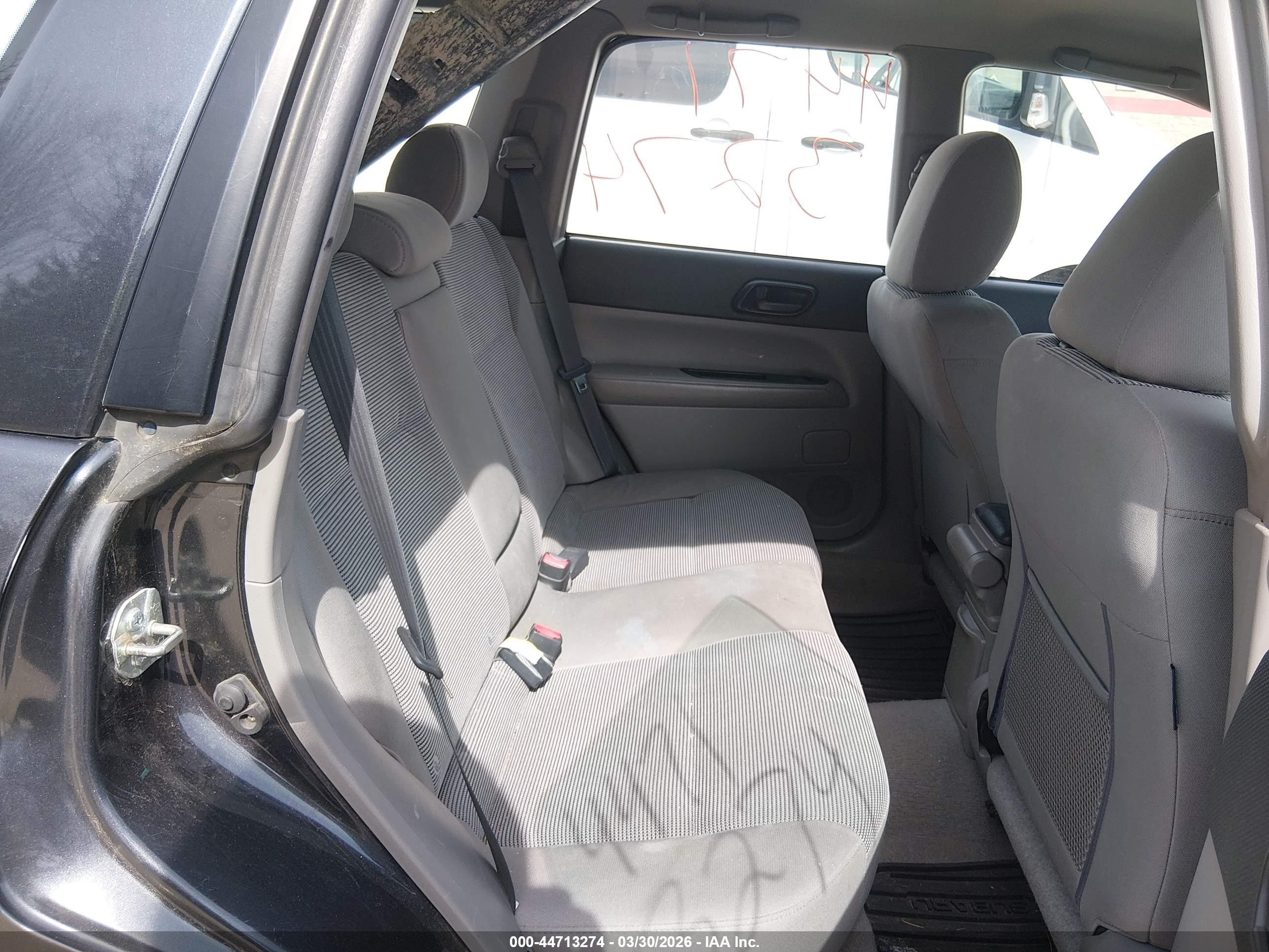 SUBARU FORESTER image 8