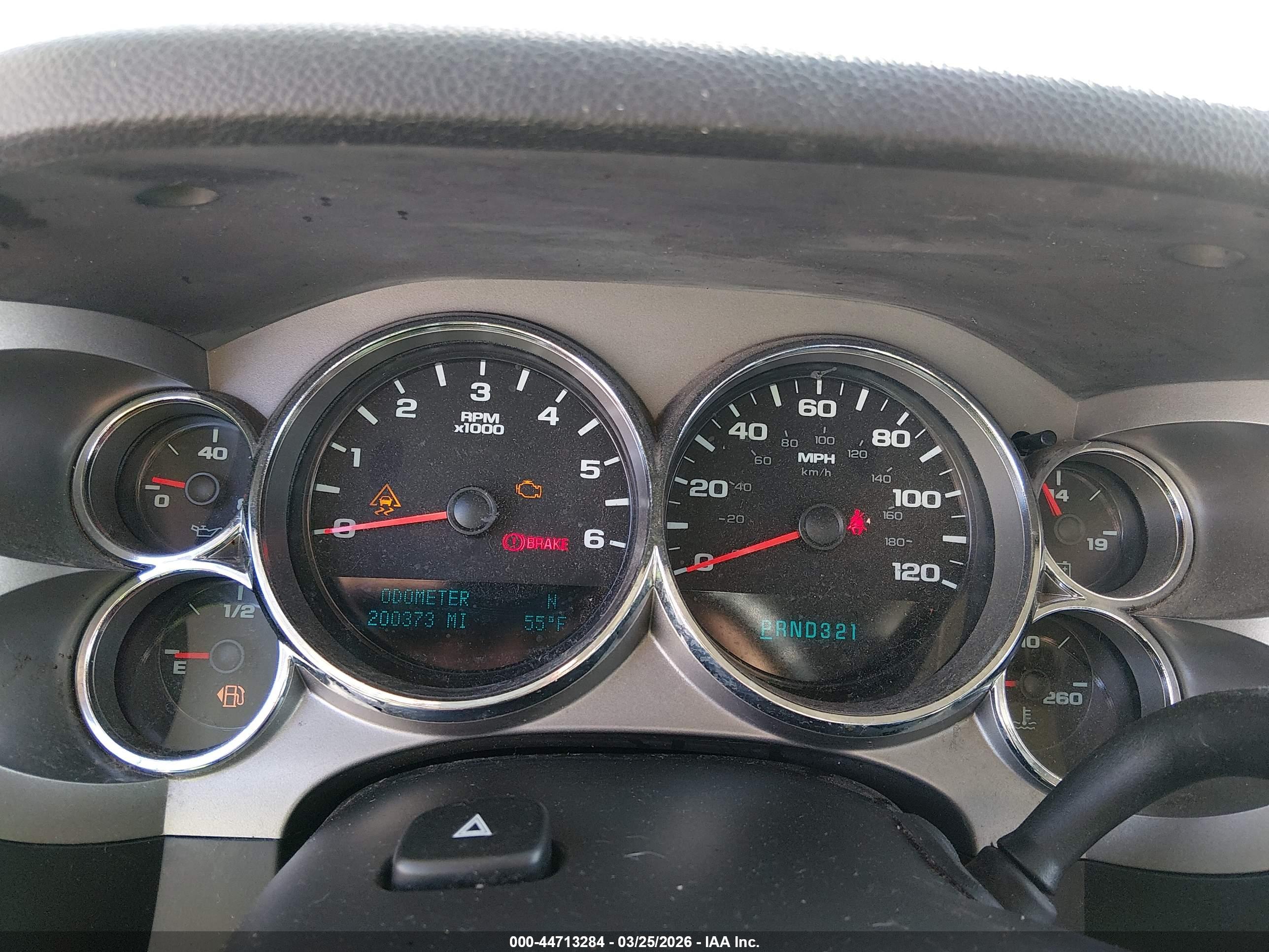 CHEVROLET SILVERADO image 7