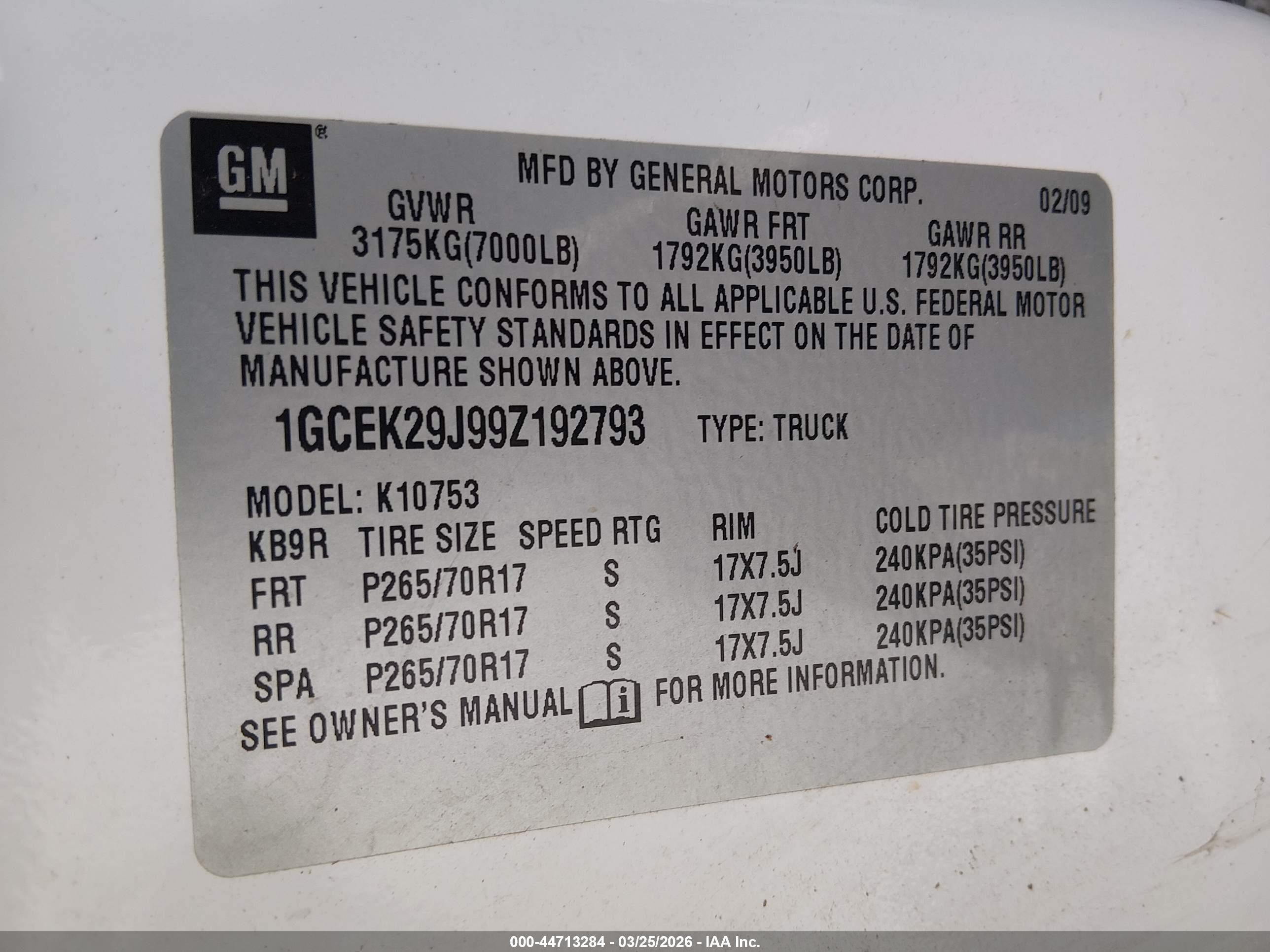 CHEVROLET SILVERADO image 9