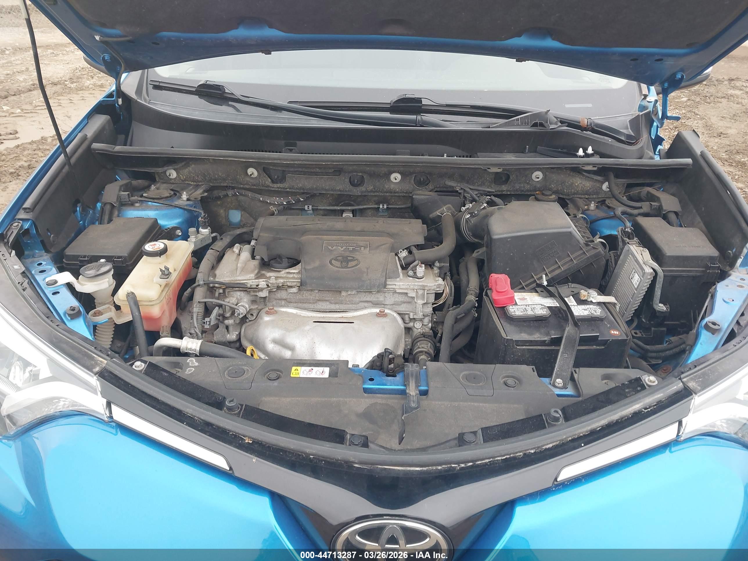 TOYOTA RAV4 image 10