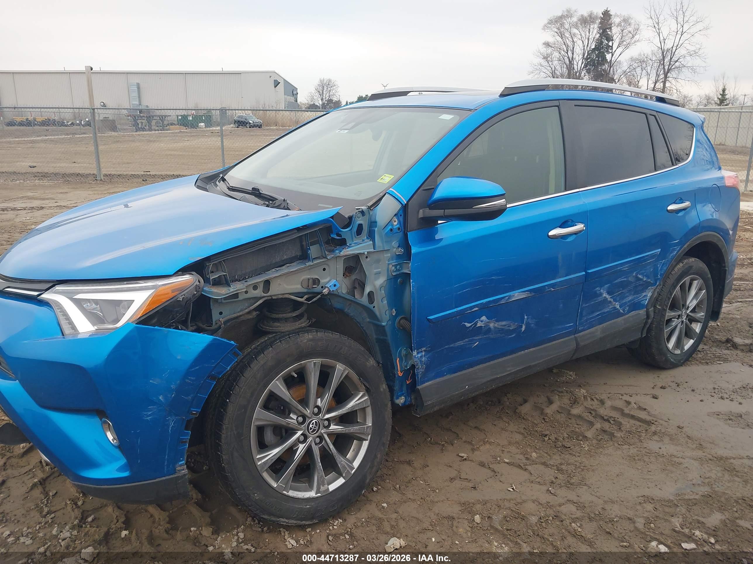TOYOTA RAV4 image 6