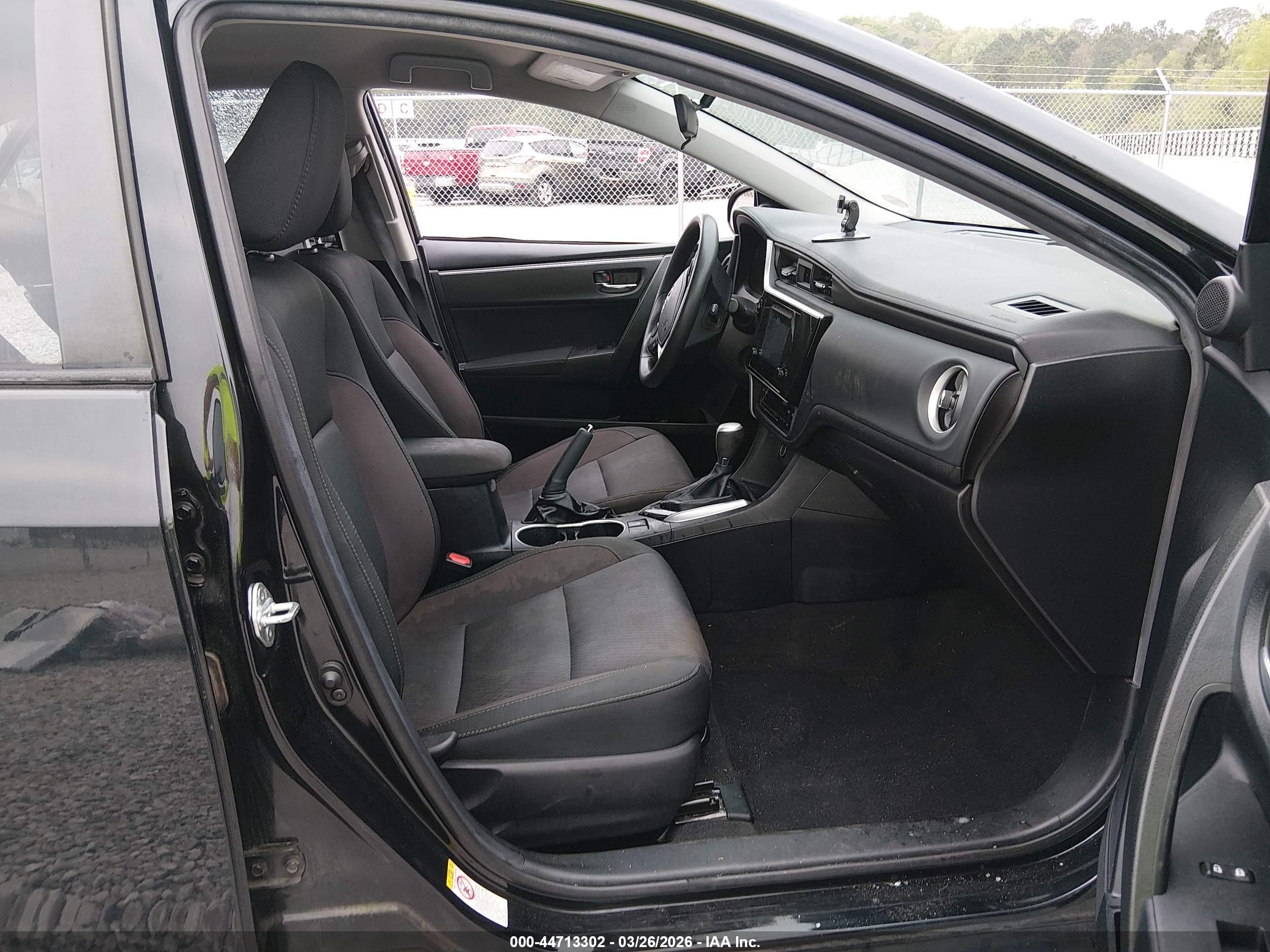 TOYOTA COROLLA image 5