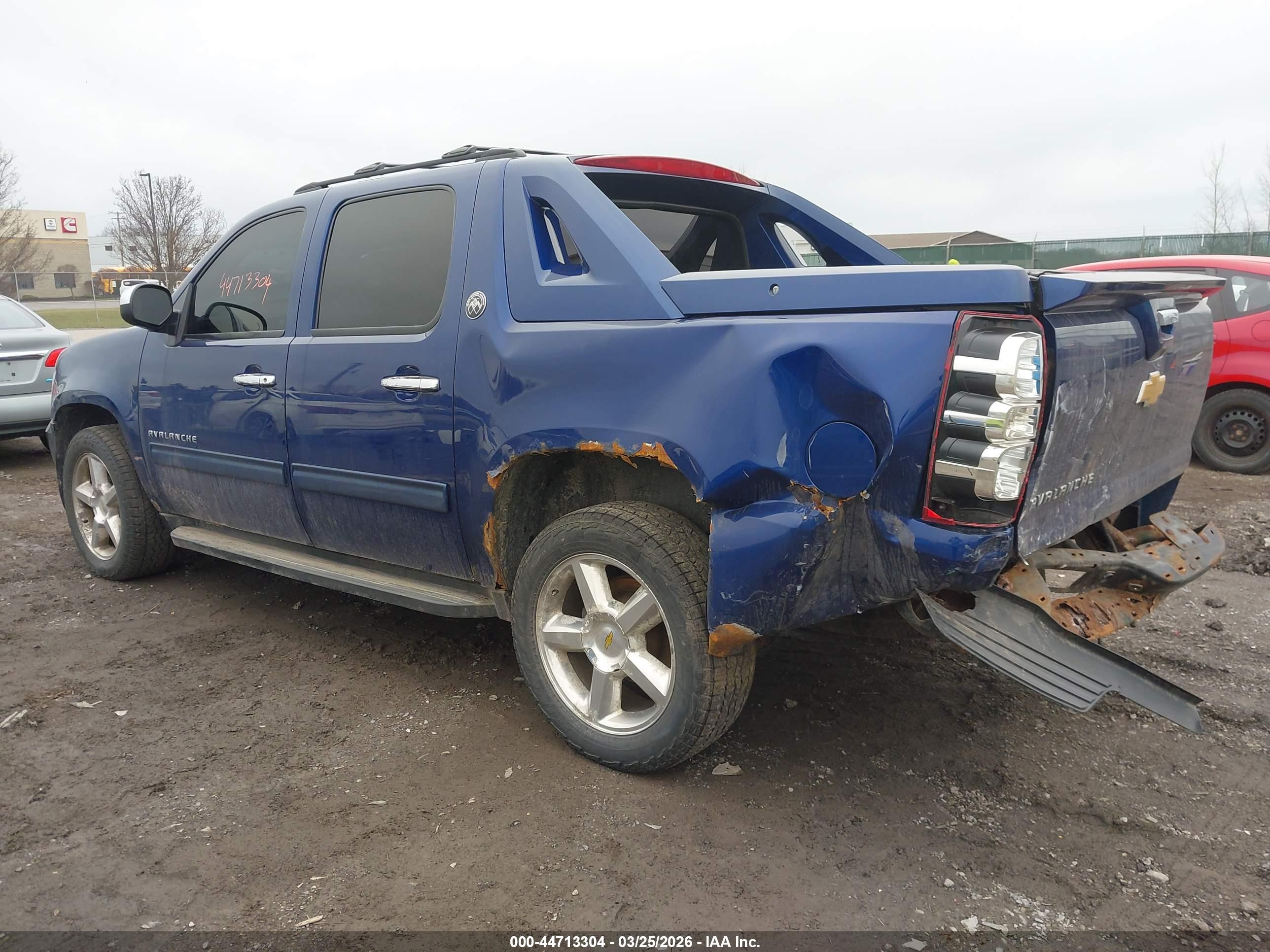 CHEVROLET AVALANCHE image 3