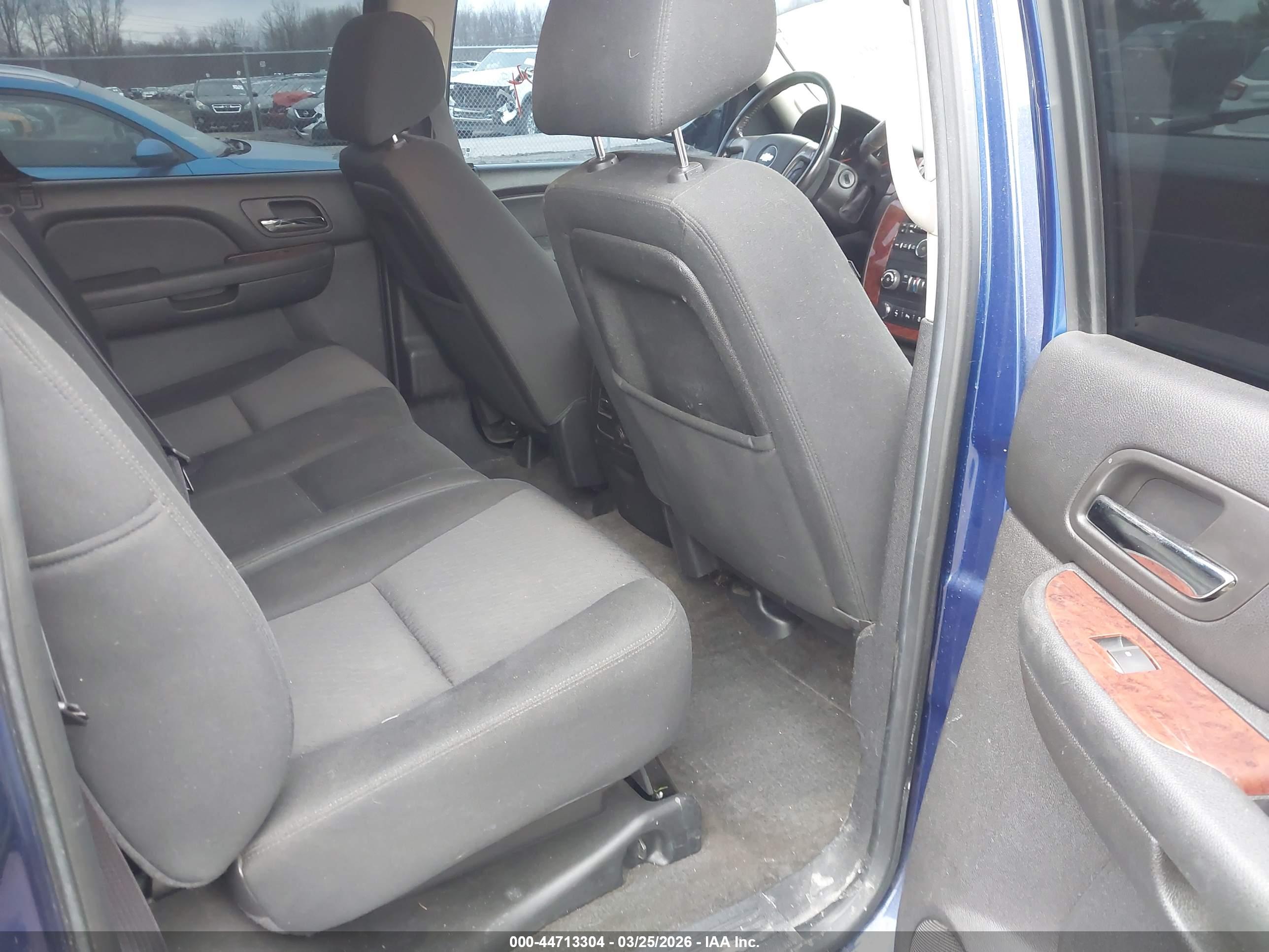 CHEVROLET AVALANCHE image 8