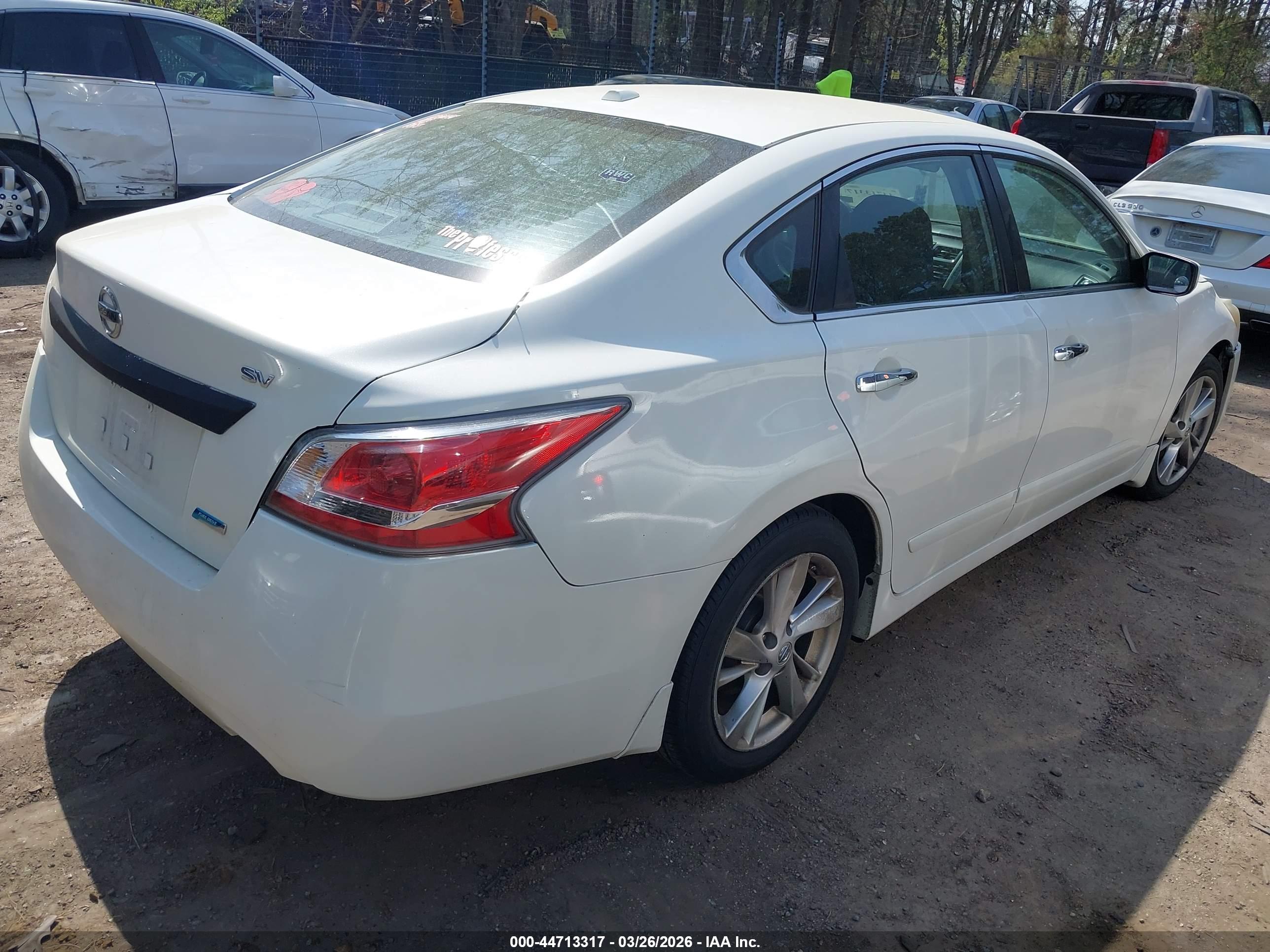 NISSAN ALTIMA image 4