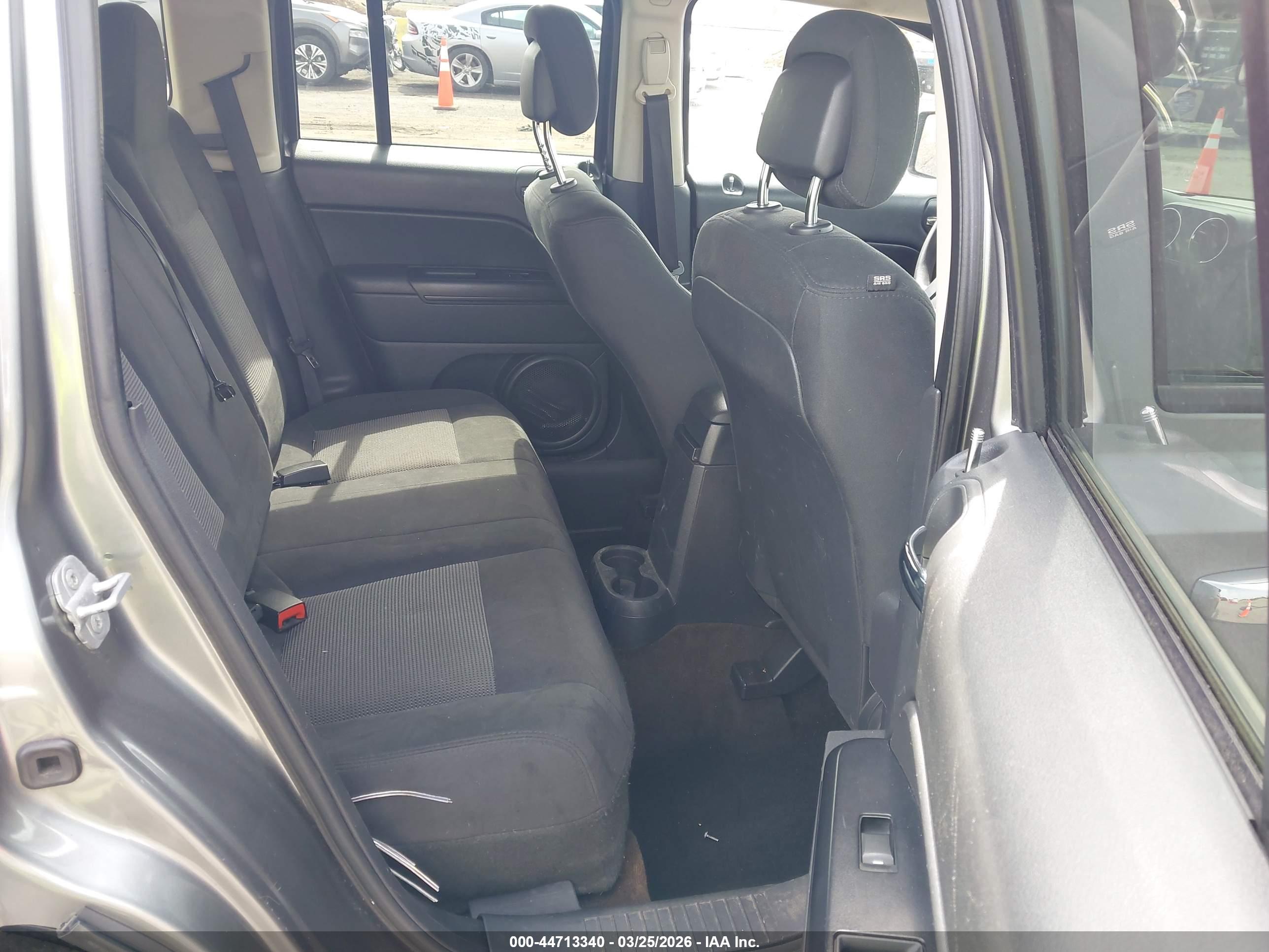 JEEP PATRIOT image 8