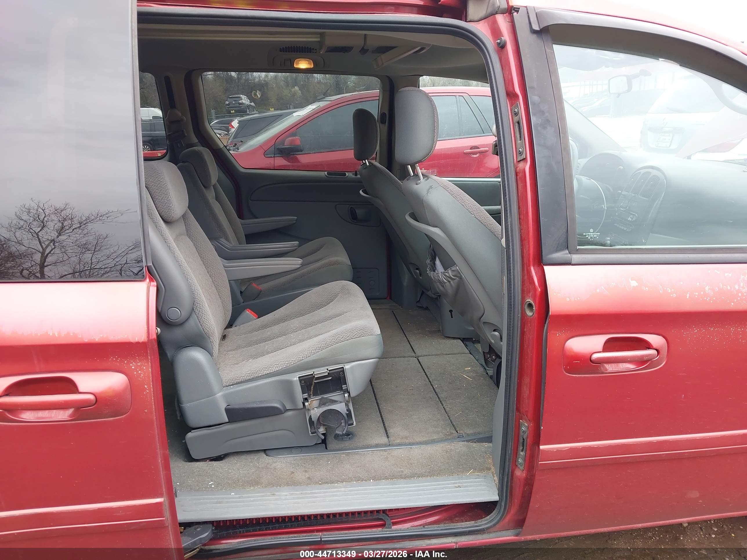 DODGE GRAND image 8