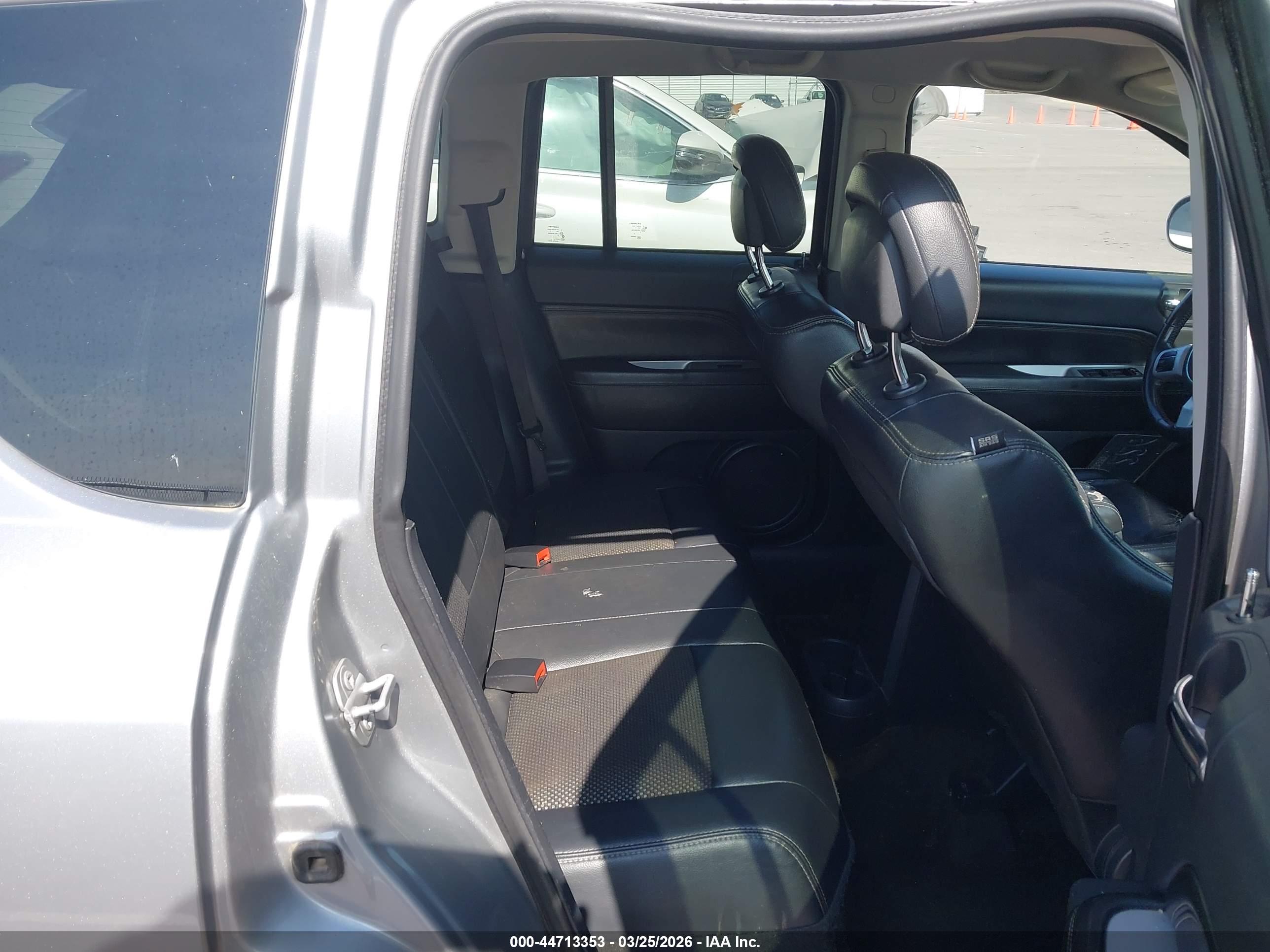 JEEP COMPASS image 8