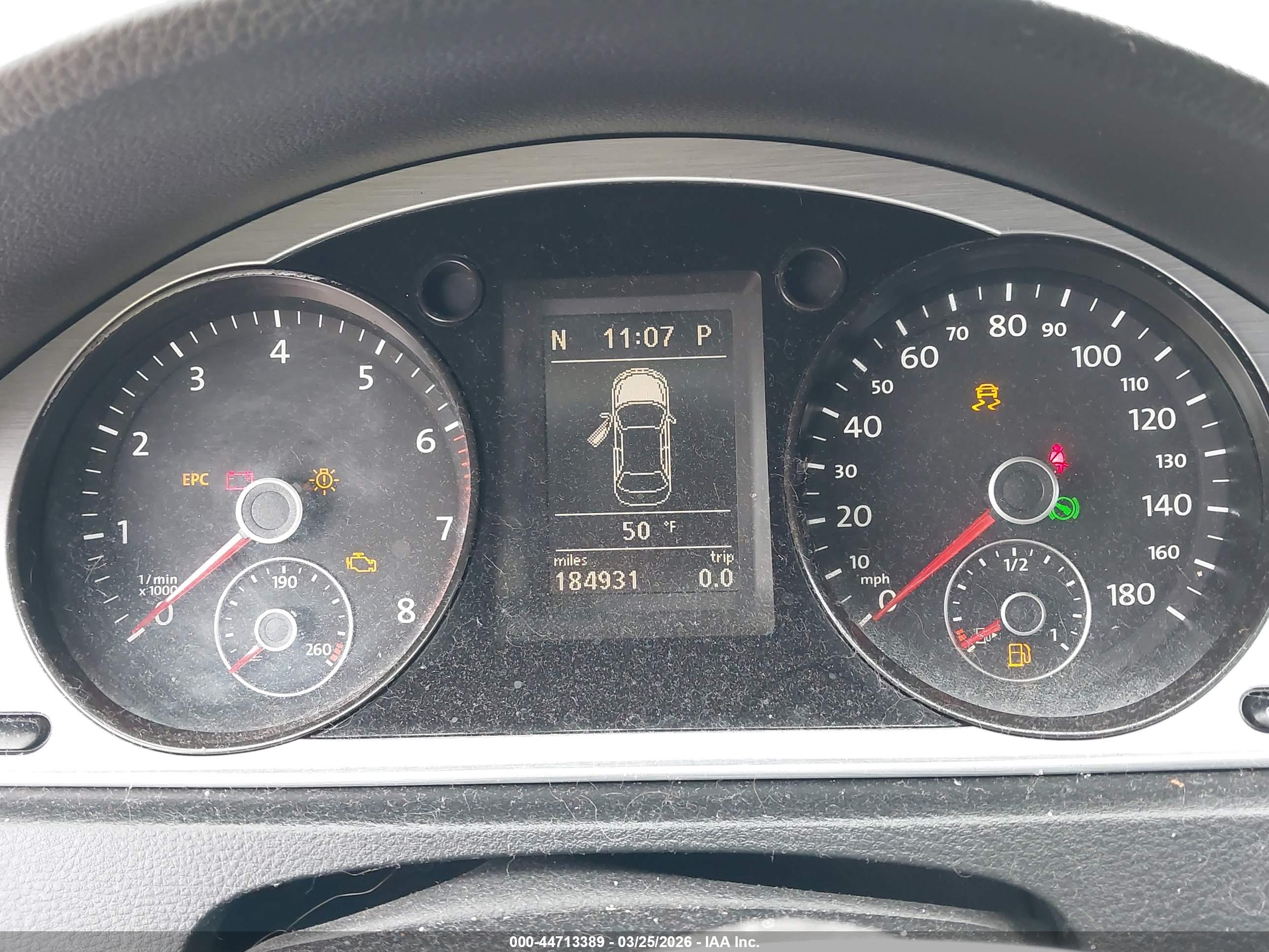 VOLKSWAGEN CC image 7