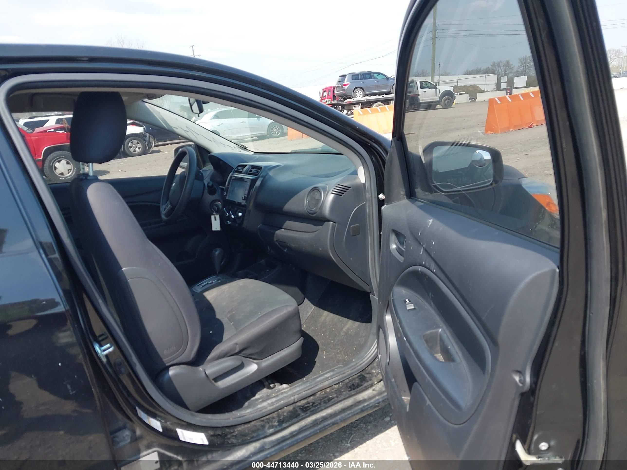 MITSUBISHI MIRAGE image 5