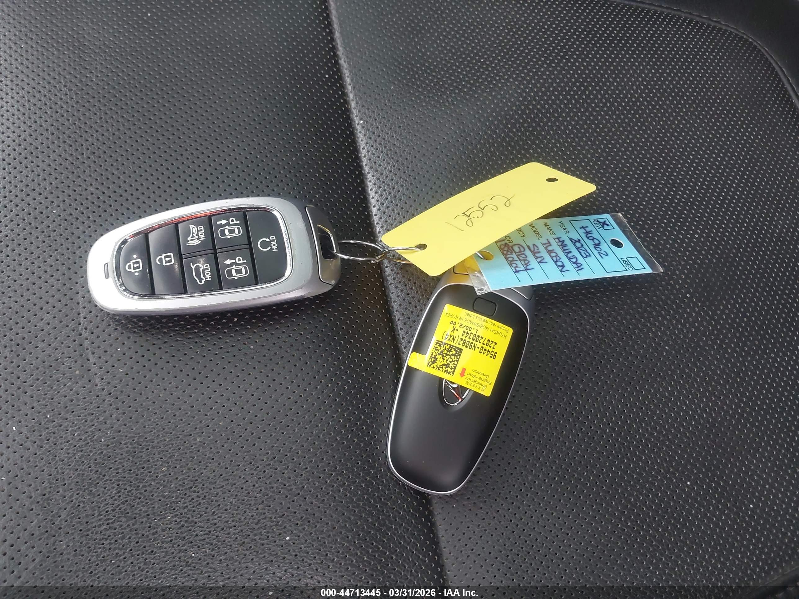 HYUNDAI TUCSON image 11