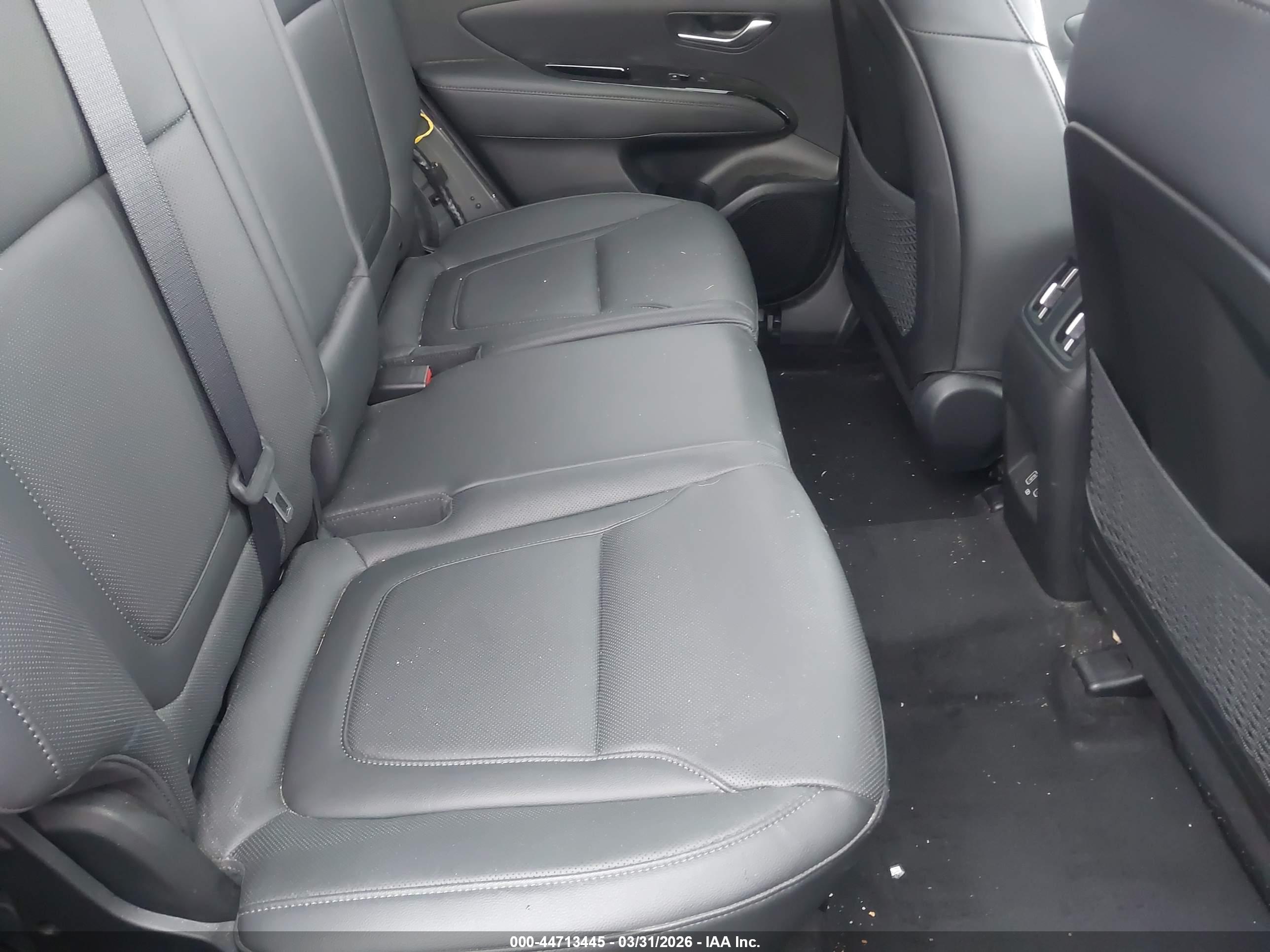 HYUNDAI TUCSON image 8