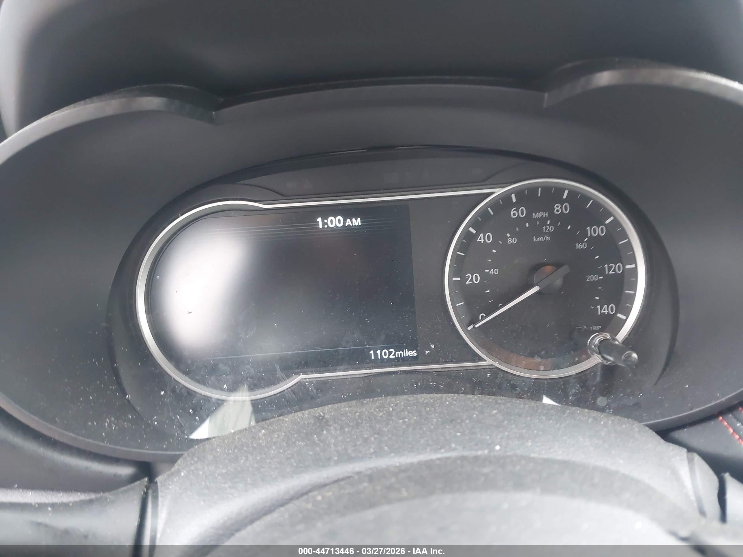 NISSAN VERSA image 7