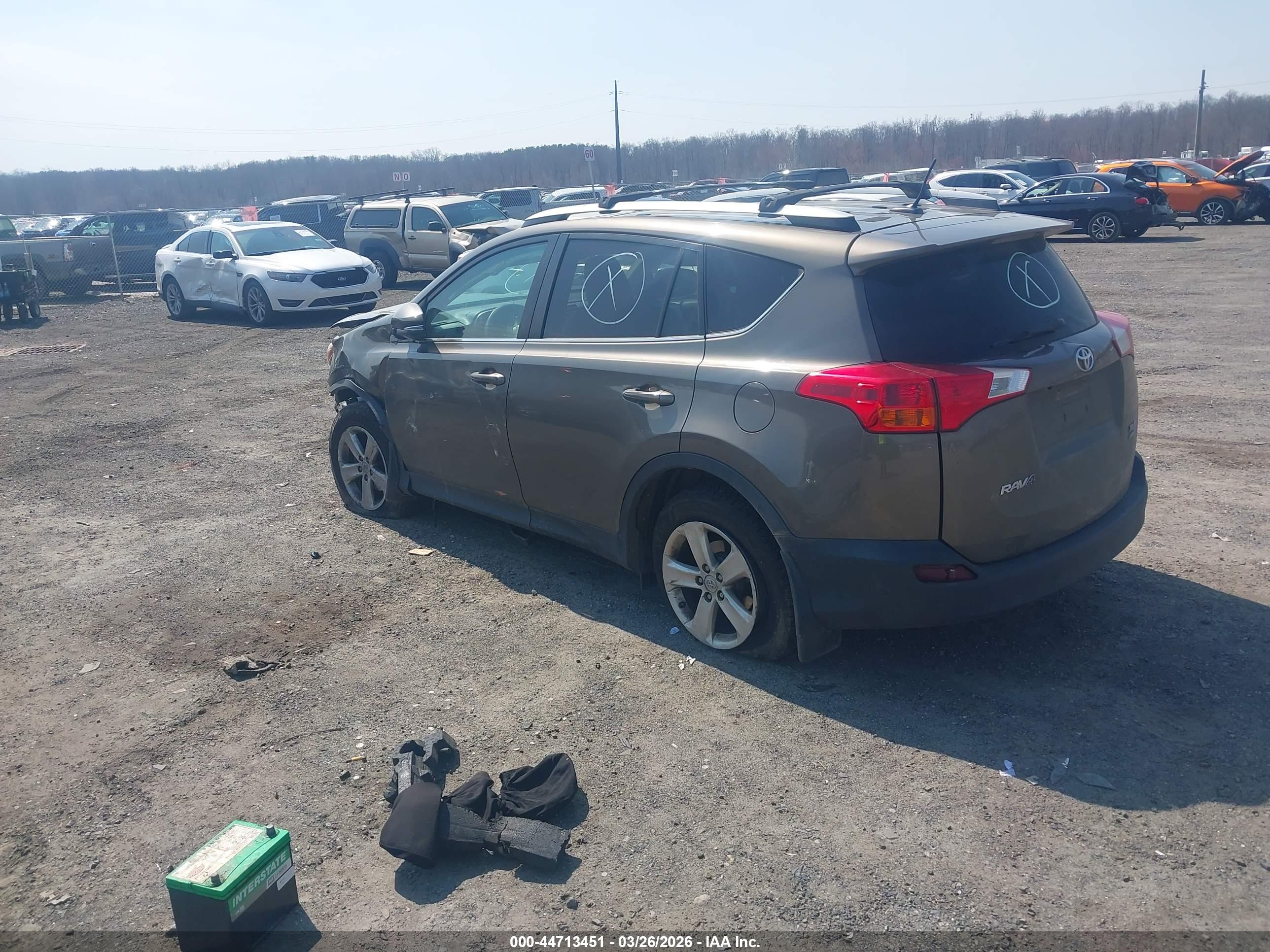 TOYOTA RAV4 image 3