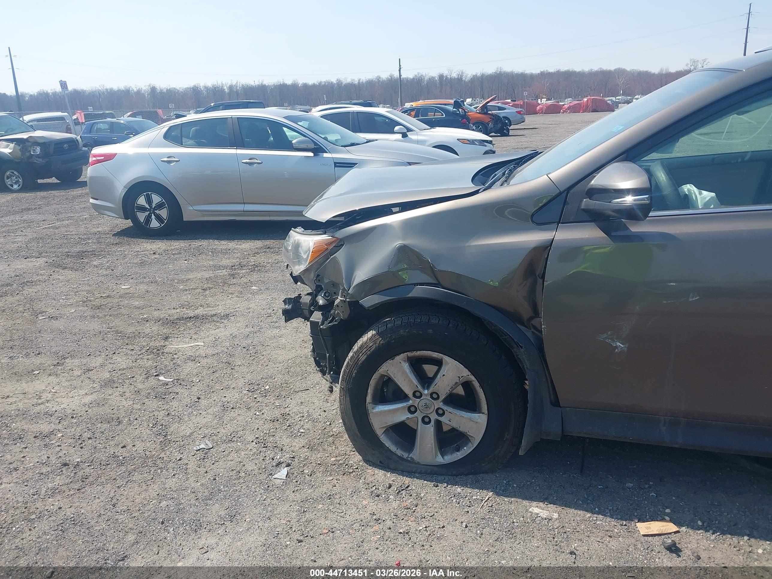TOYOTA RAV4 image 6