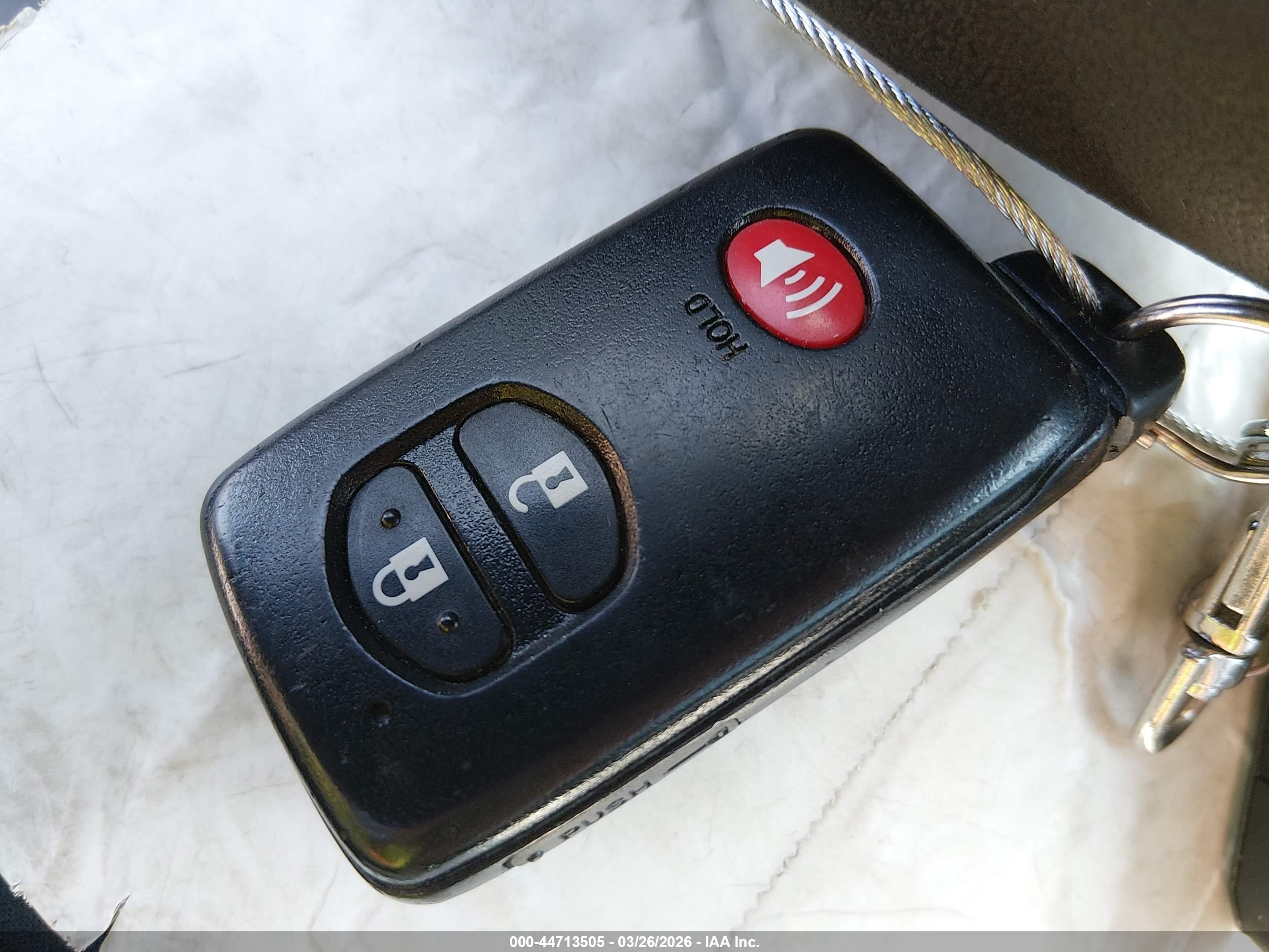 TOYOTA PRIUS image 11