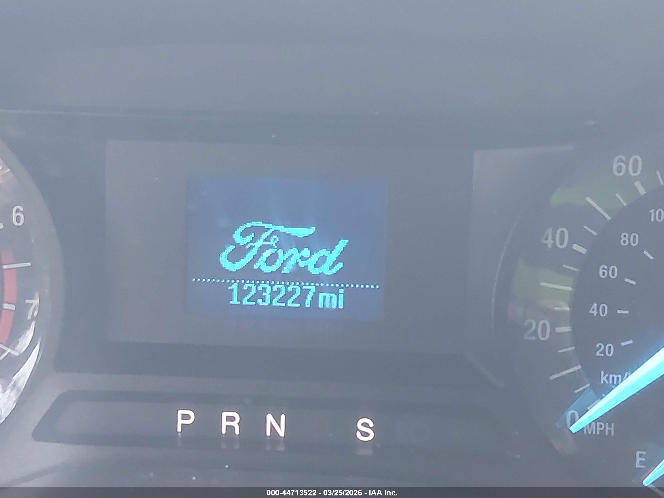 FORD FUSION image 7