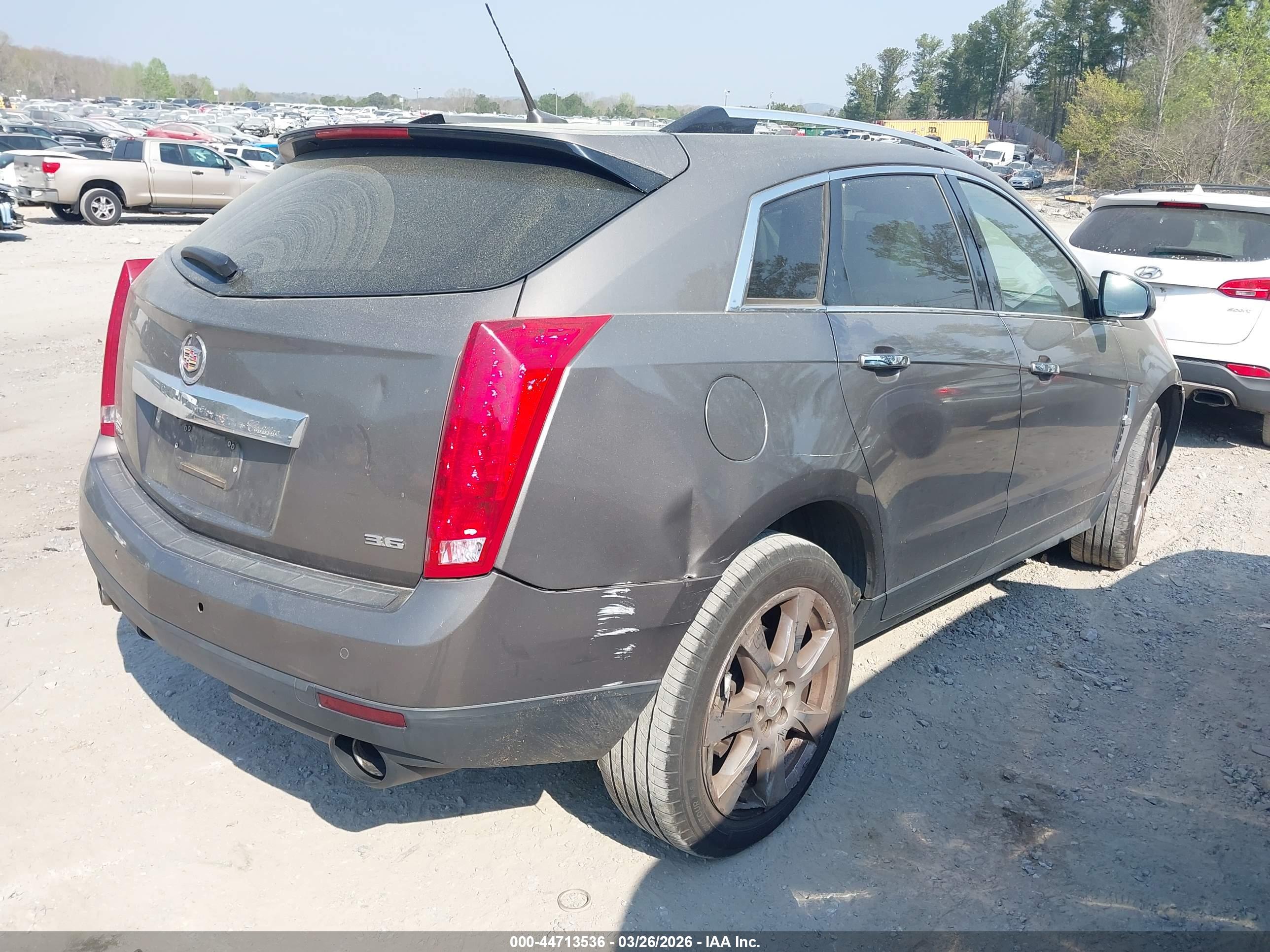 CADILLAC SRX image 4