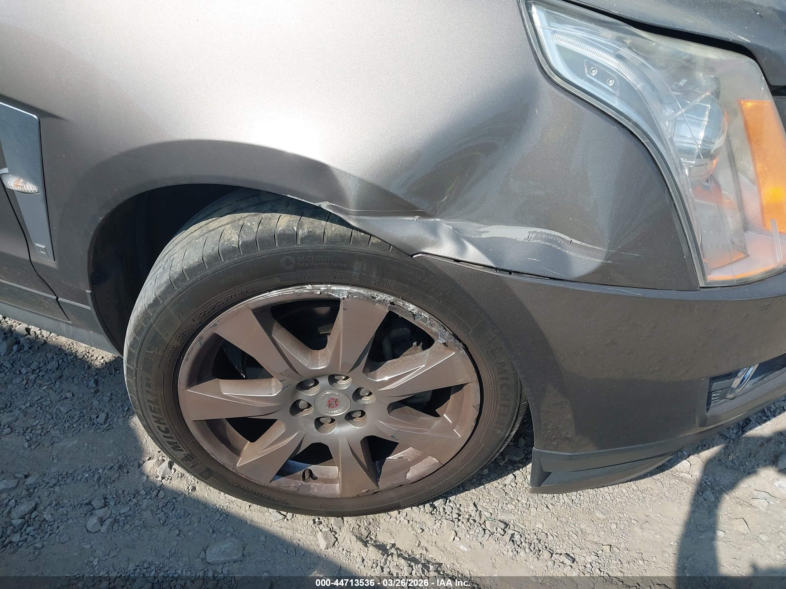 CADILLAC SRX image 6
