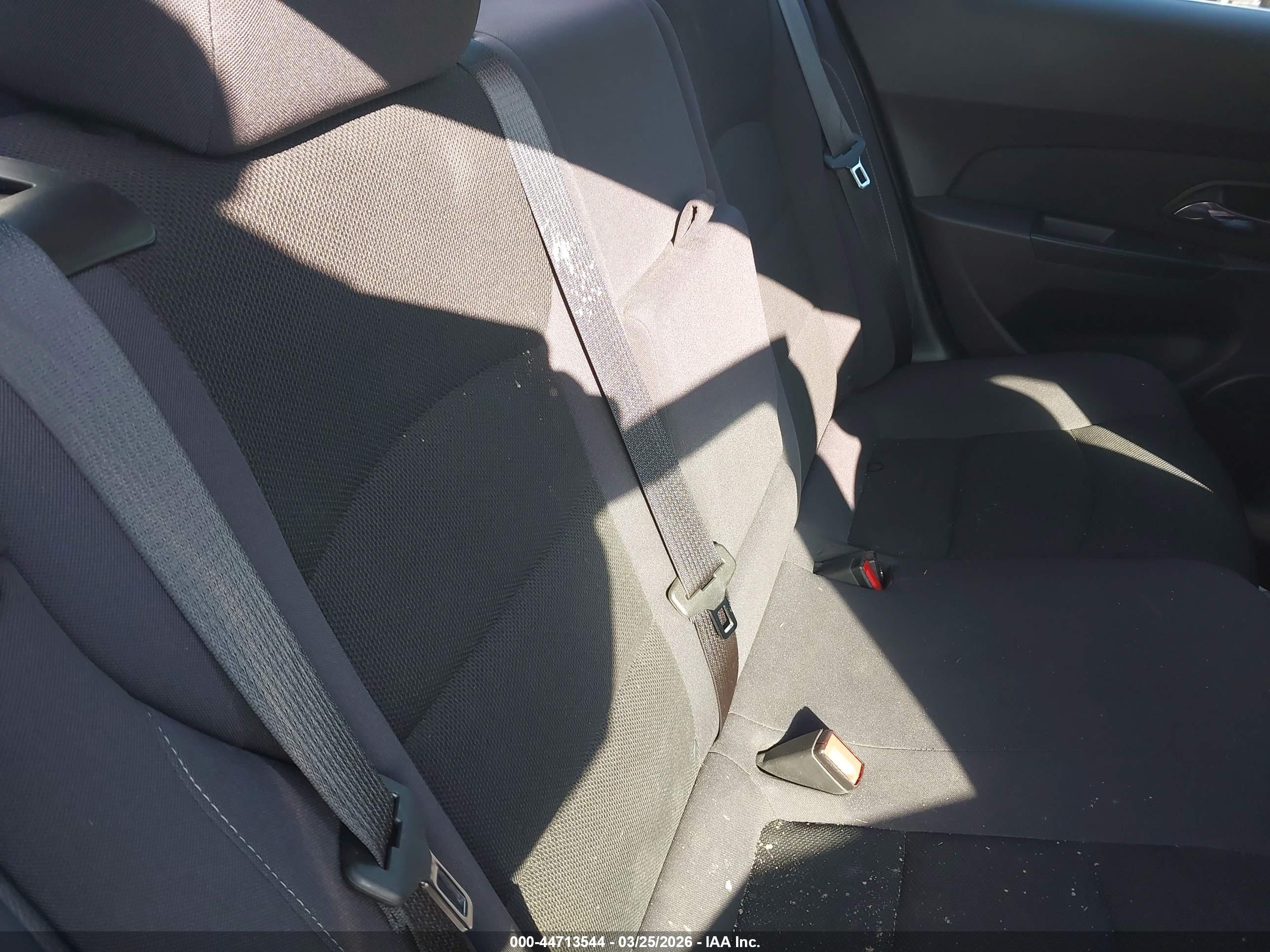 CHEVROLET CRUZE image 8